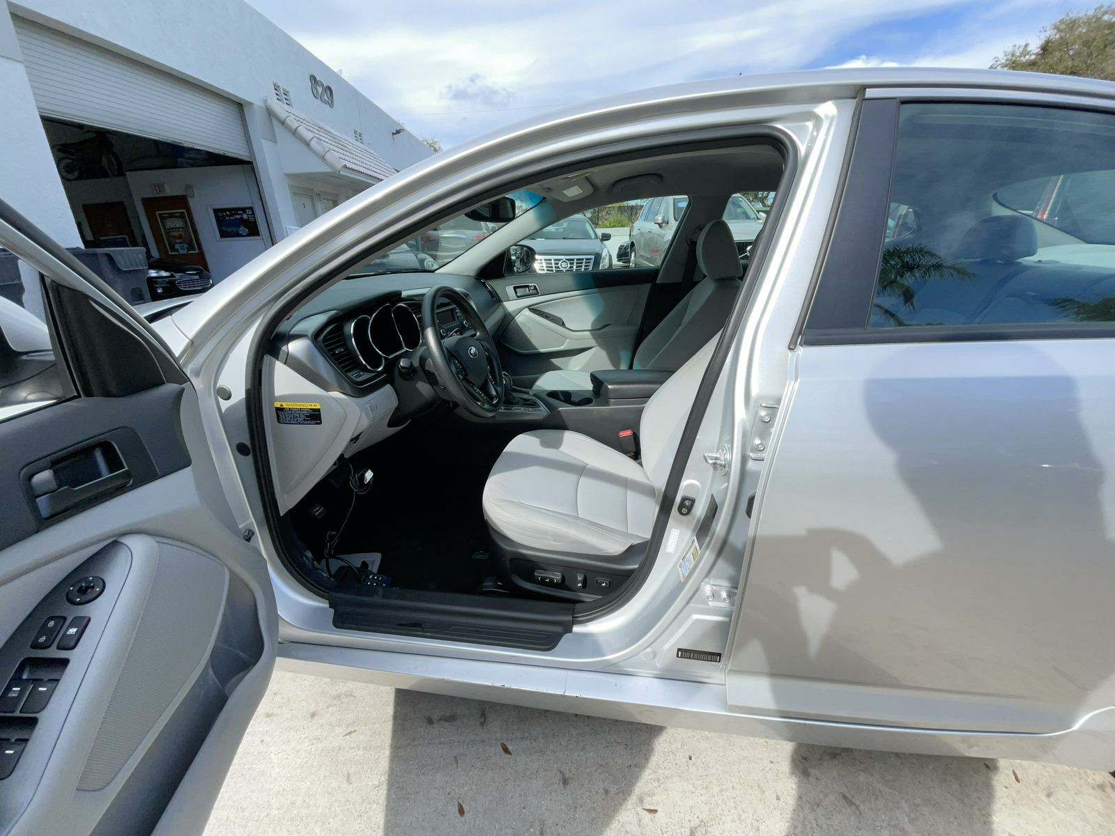 2013 Kia Optima LX FWD