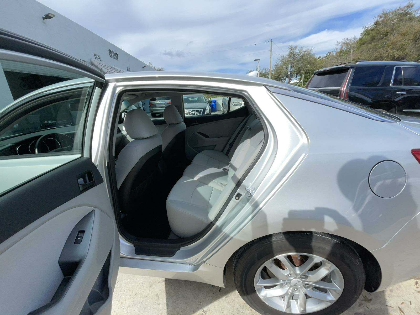 2013 Kia Optima LX FWD