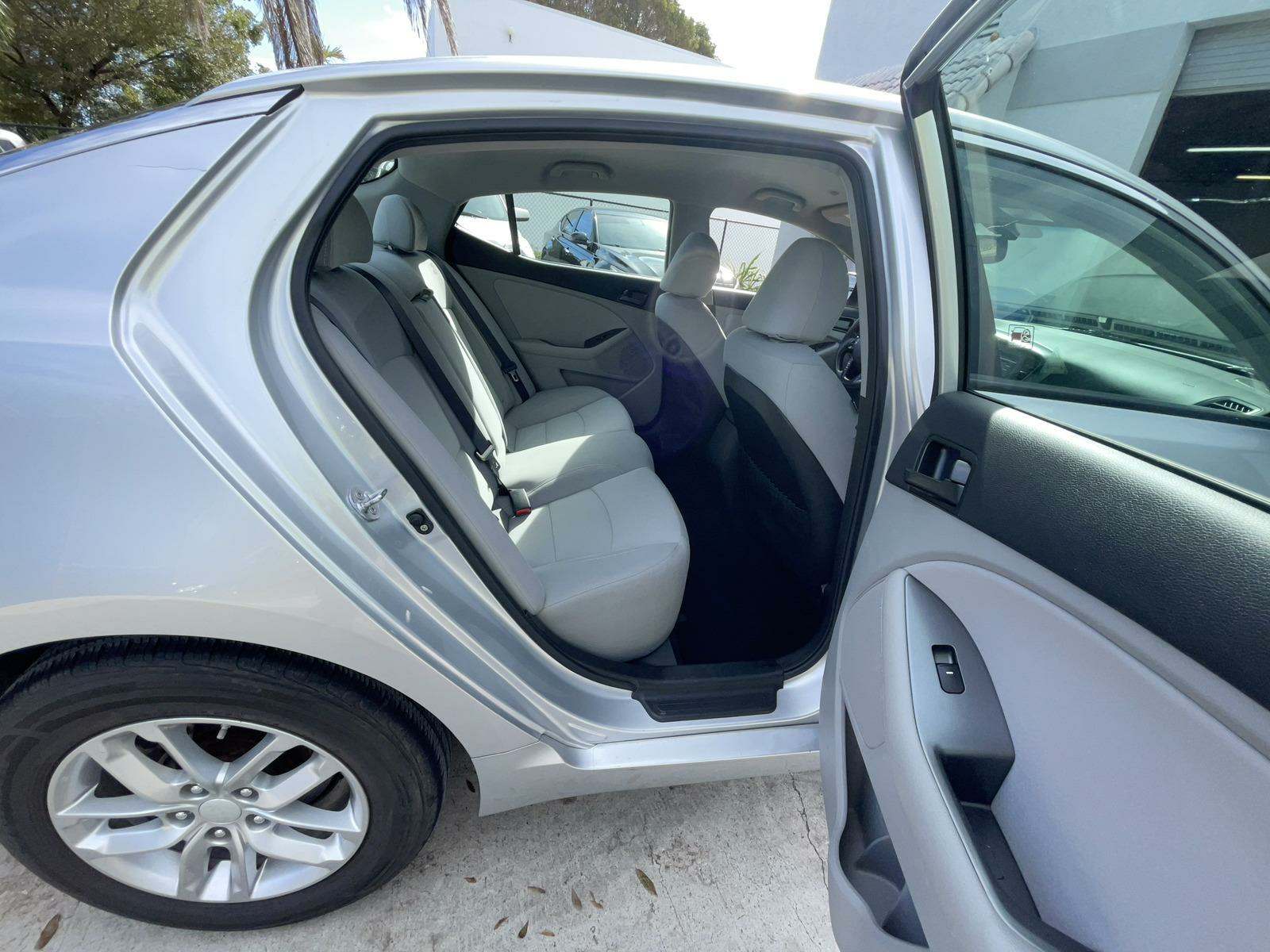 2013 Kia Optima LX FWD