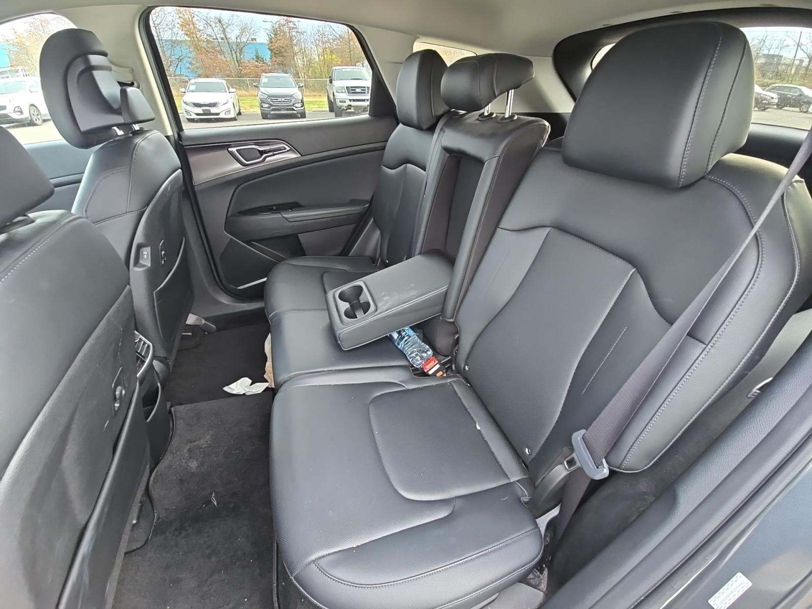 2023 Kia Sportage EX FWD