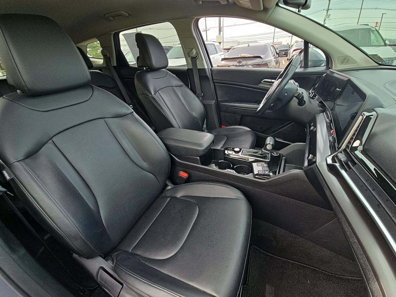 2023 Kia Sportage EX FWD