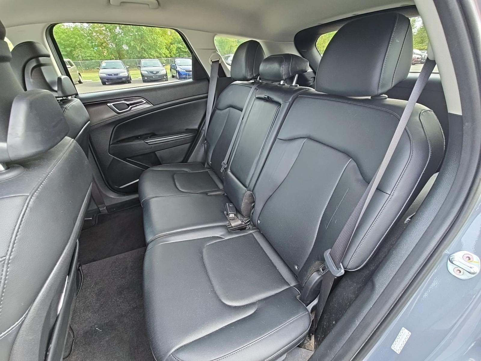 2023 Kia Sportage EX FWD