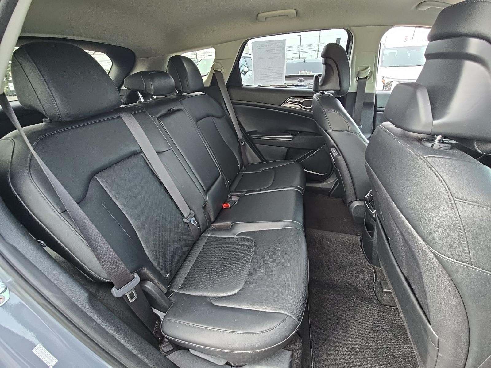 2023 Kia Sportage EX FWD