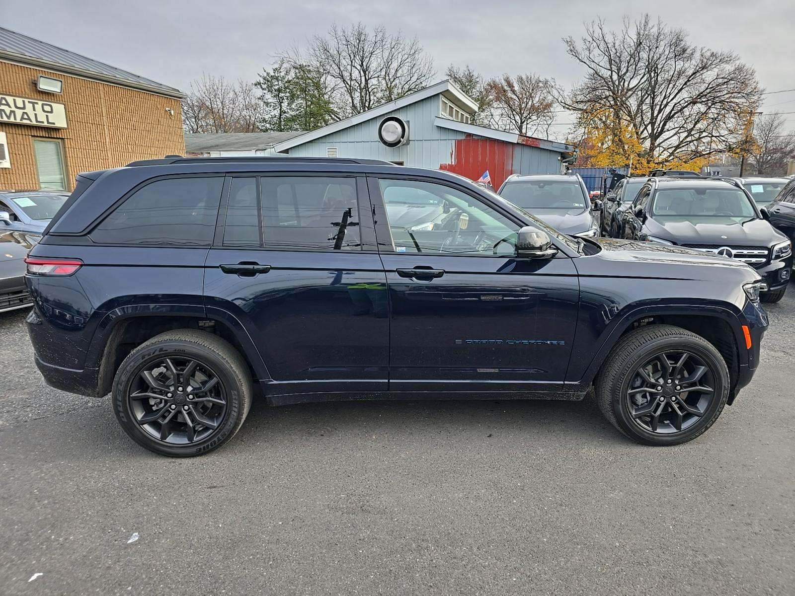 2023 Jeep Grand Cherokee 4xe 30th Anniversary AWD