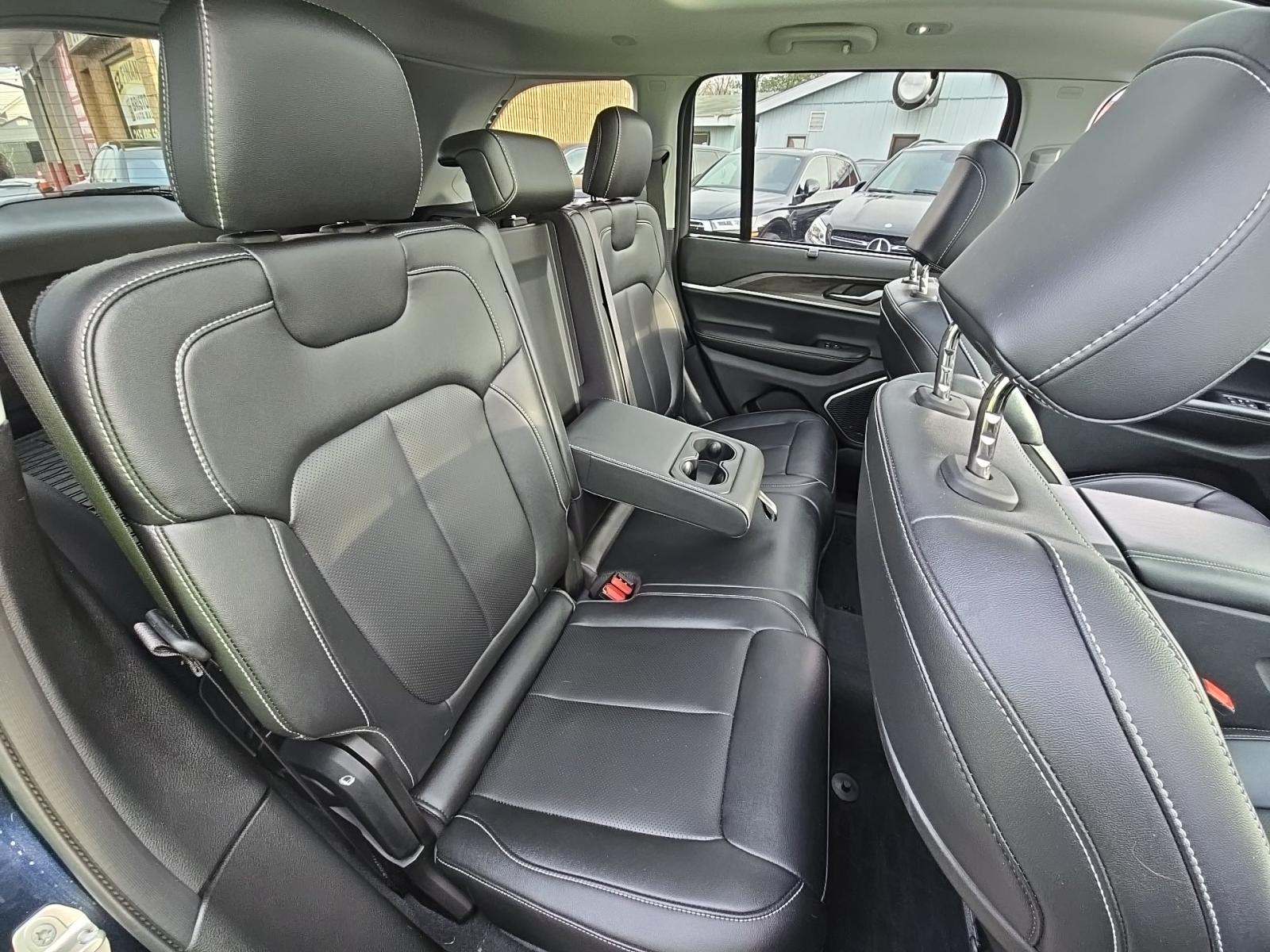 2023 Jeep Grand Cherokee 4xe 30th Anniversary AWD