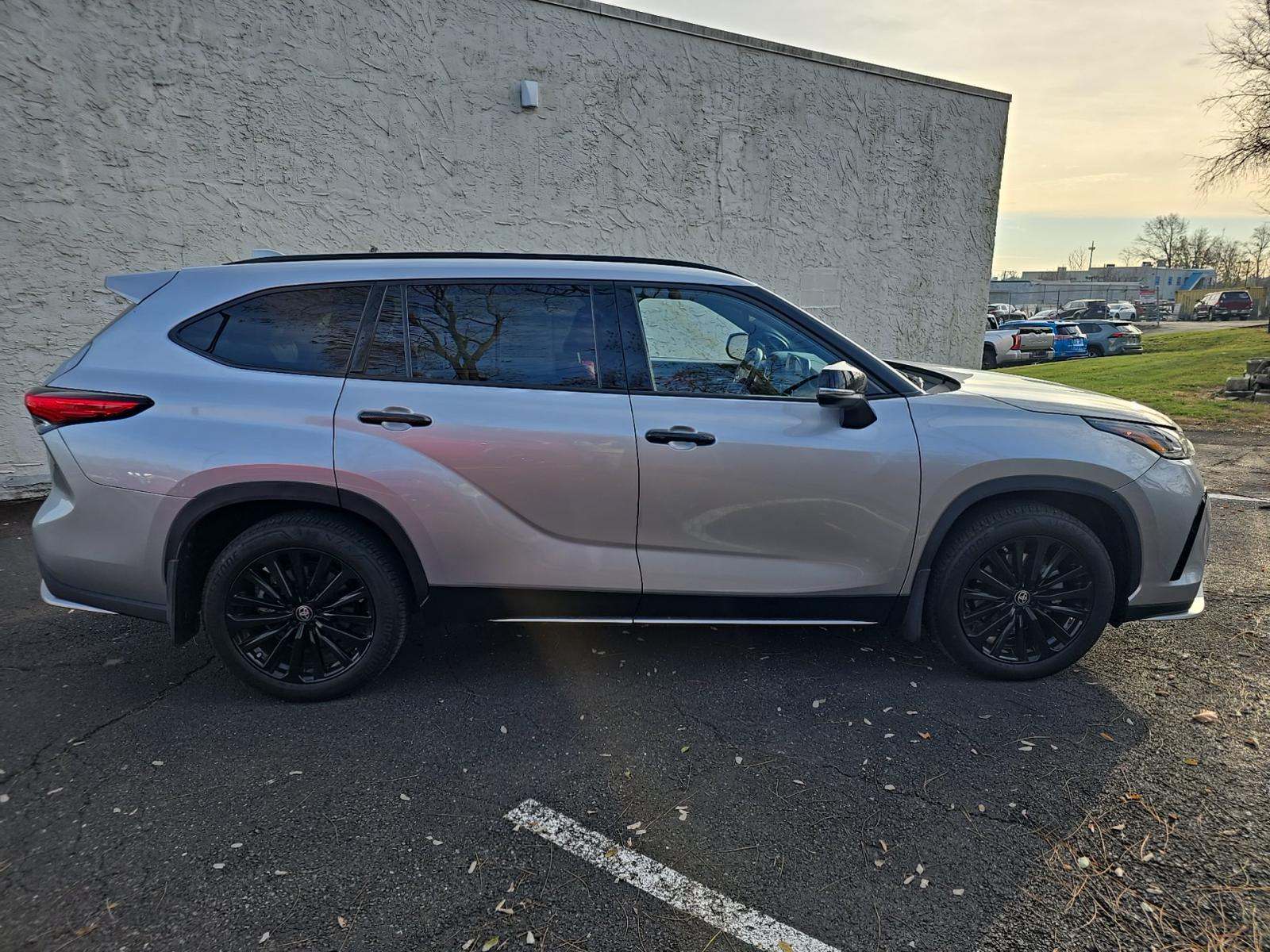 2023 Toyota Highlander XSE AWD