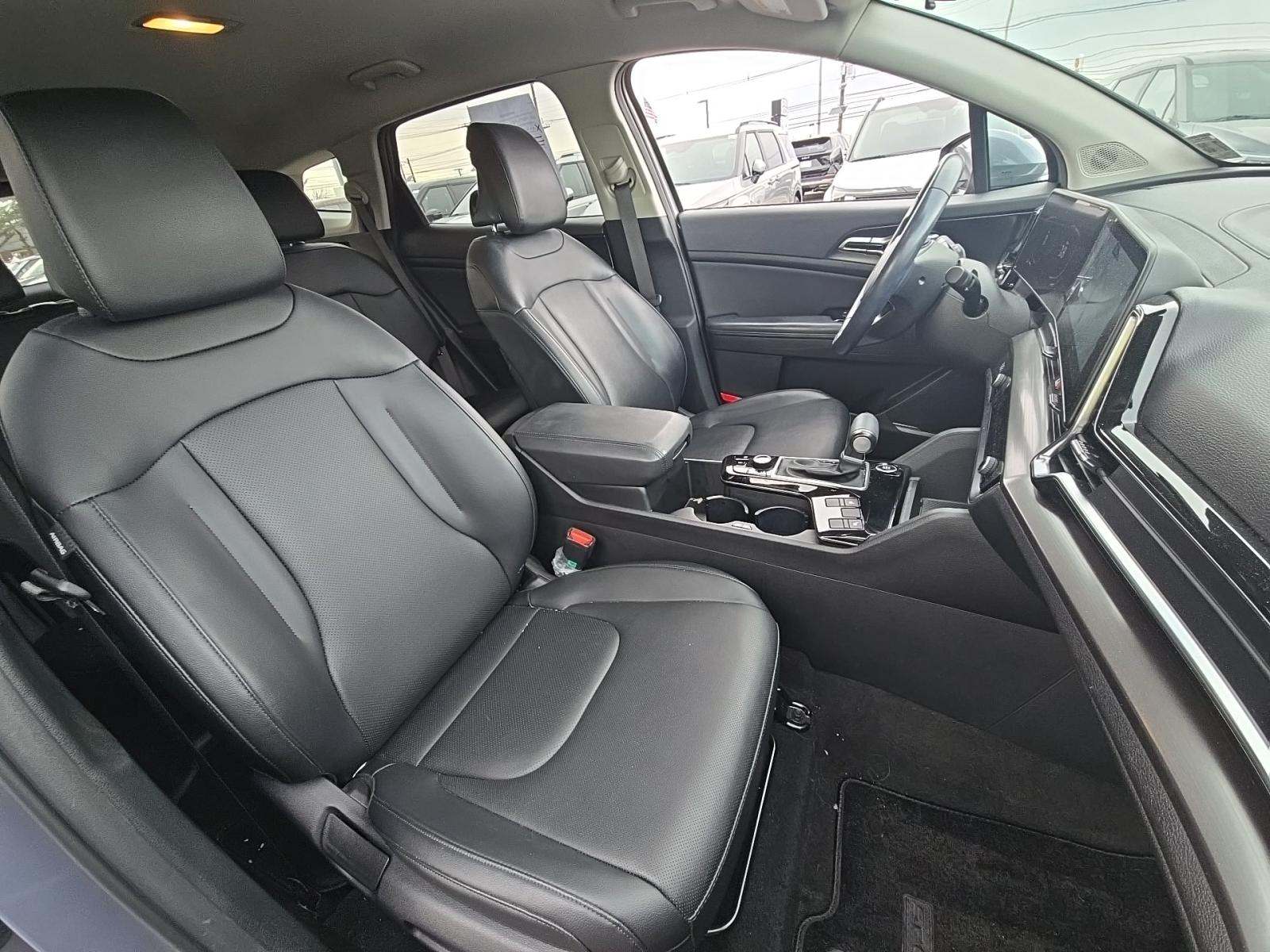 2023 Kia Sportage EX FWD