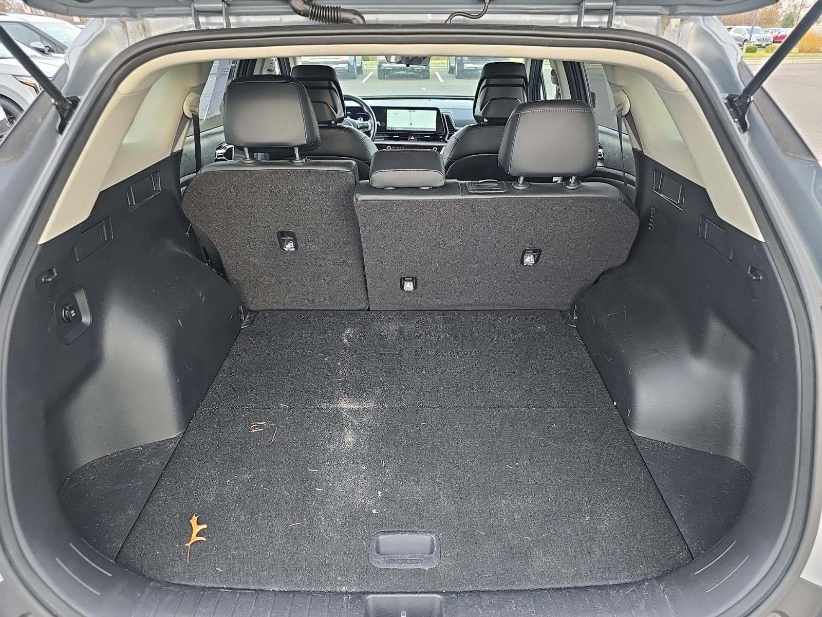 2023 Kia Sportage EX FWD