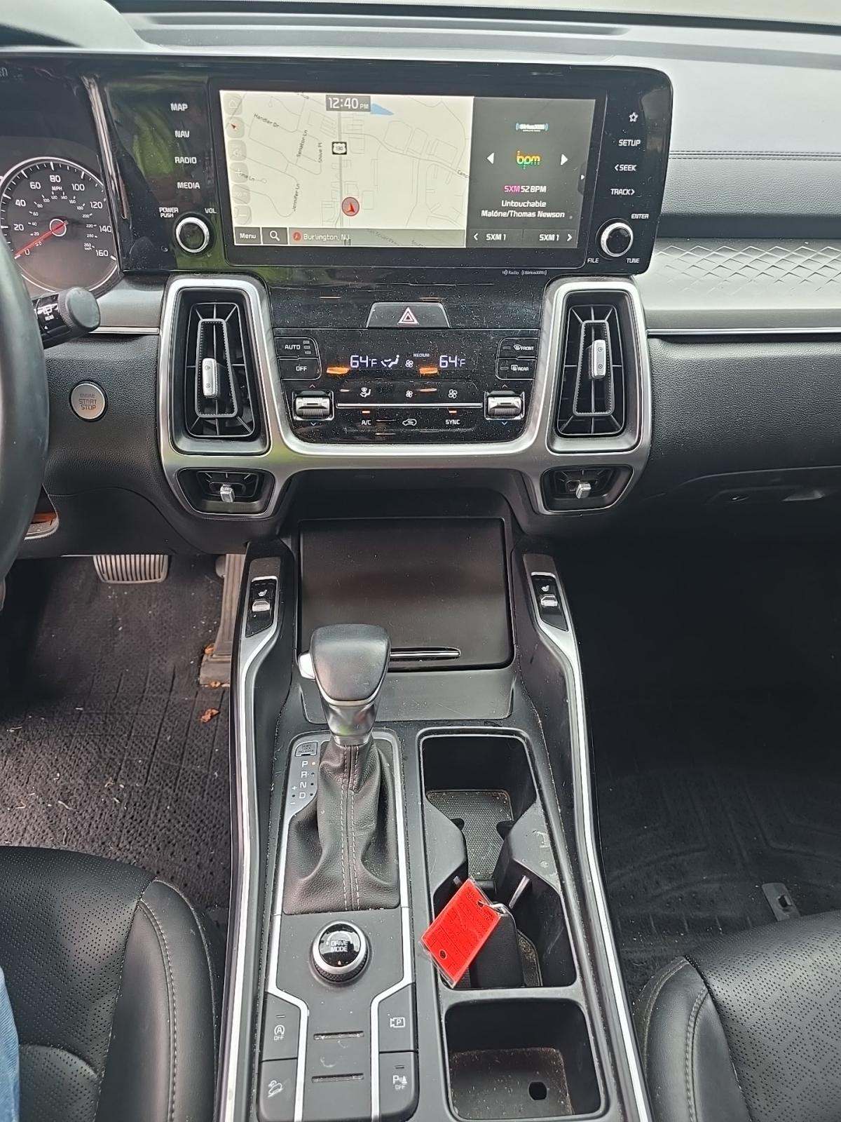 2022 Kia Sorento S FWD