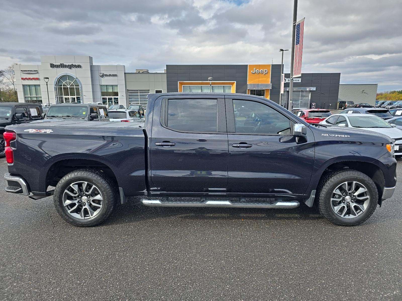 2023 Chevrolet Silverado 1500 LT AWD