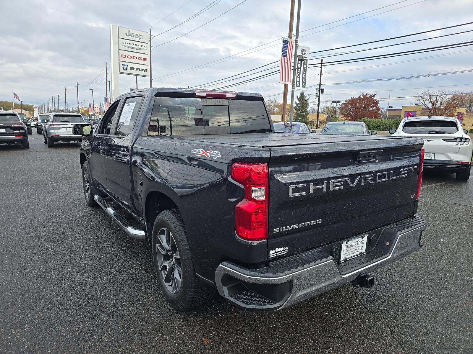 2023 Chevrolet Silverado 1500 LT AWD