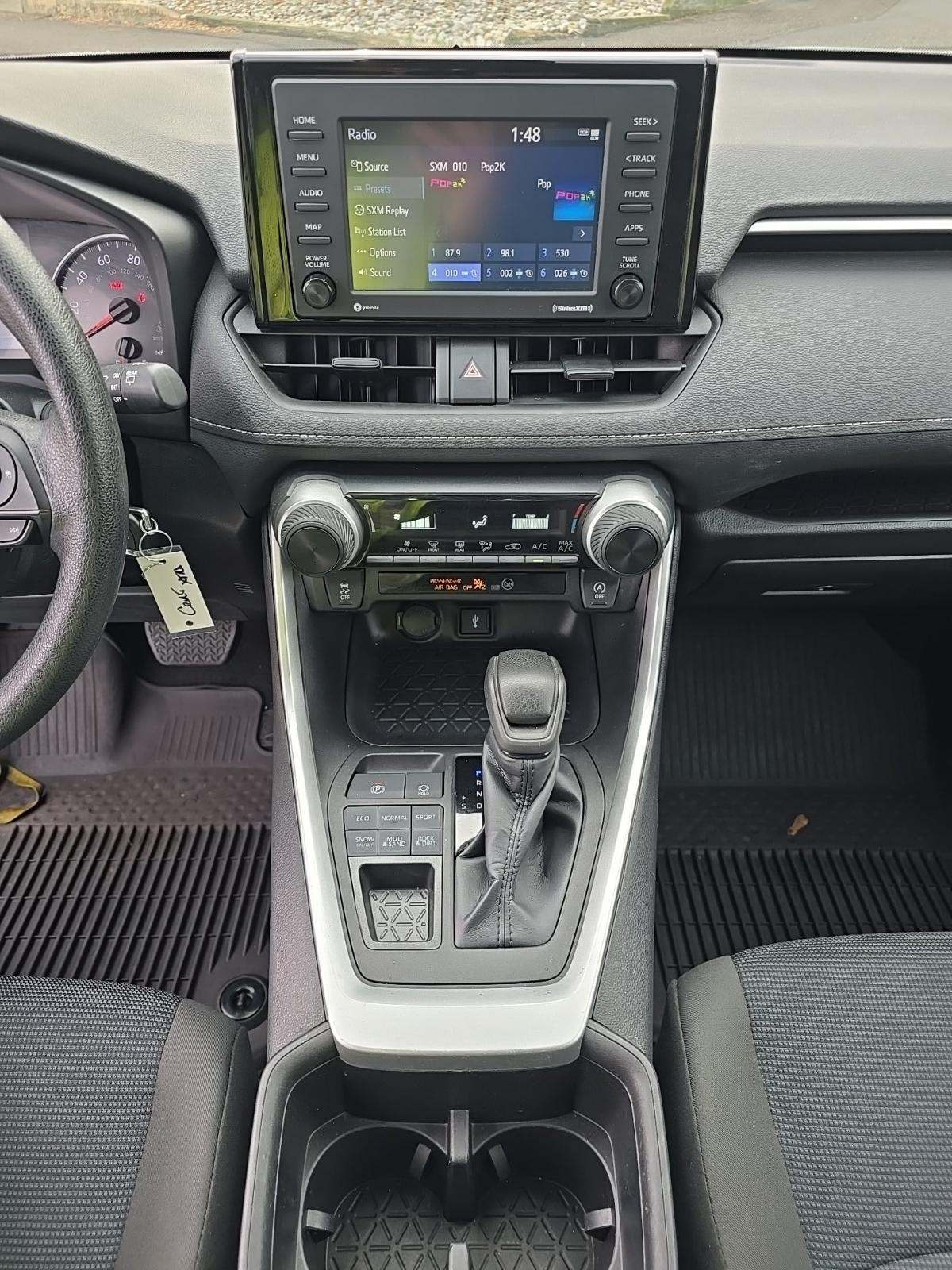 2022 Toyota RAV4 LE AWD