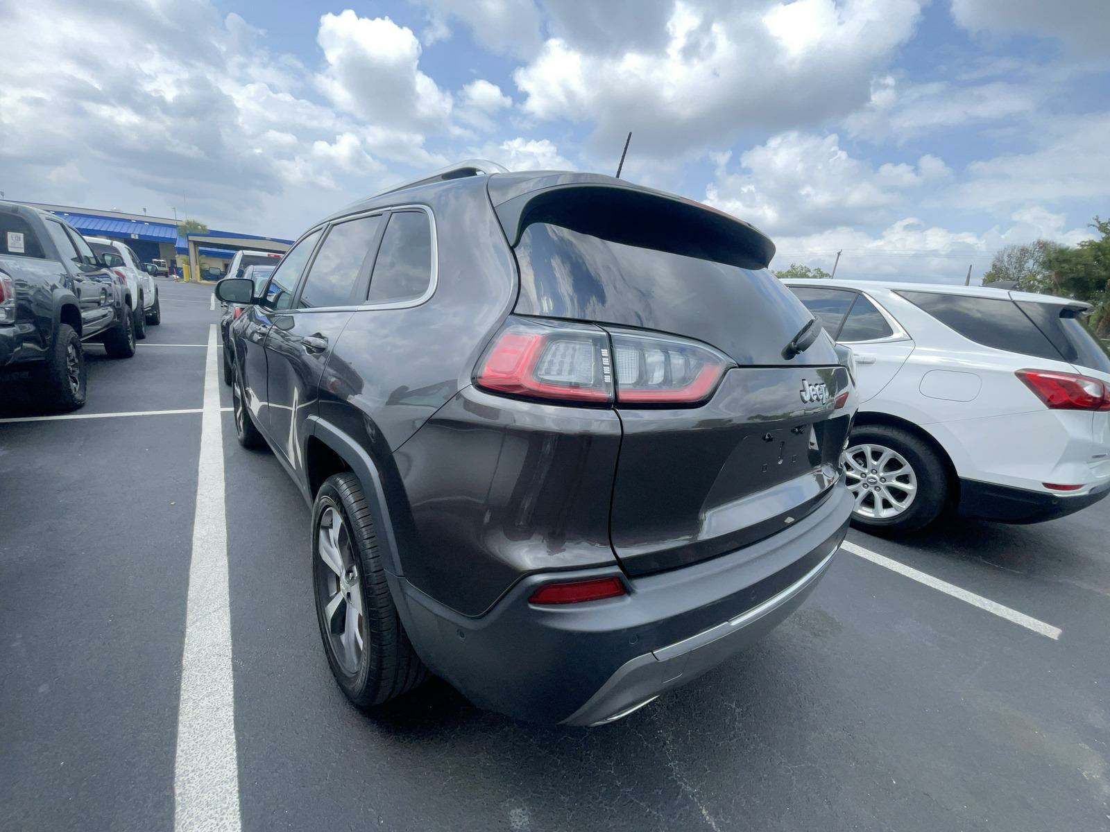 2021 Jeep Cherokee Limited FWD