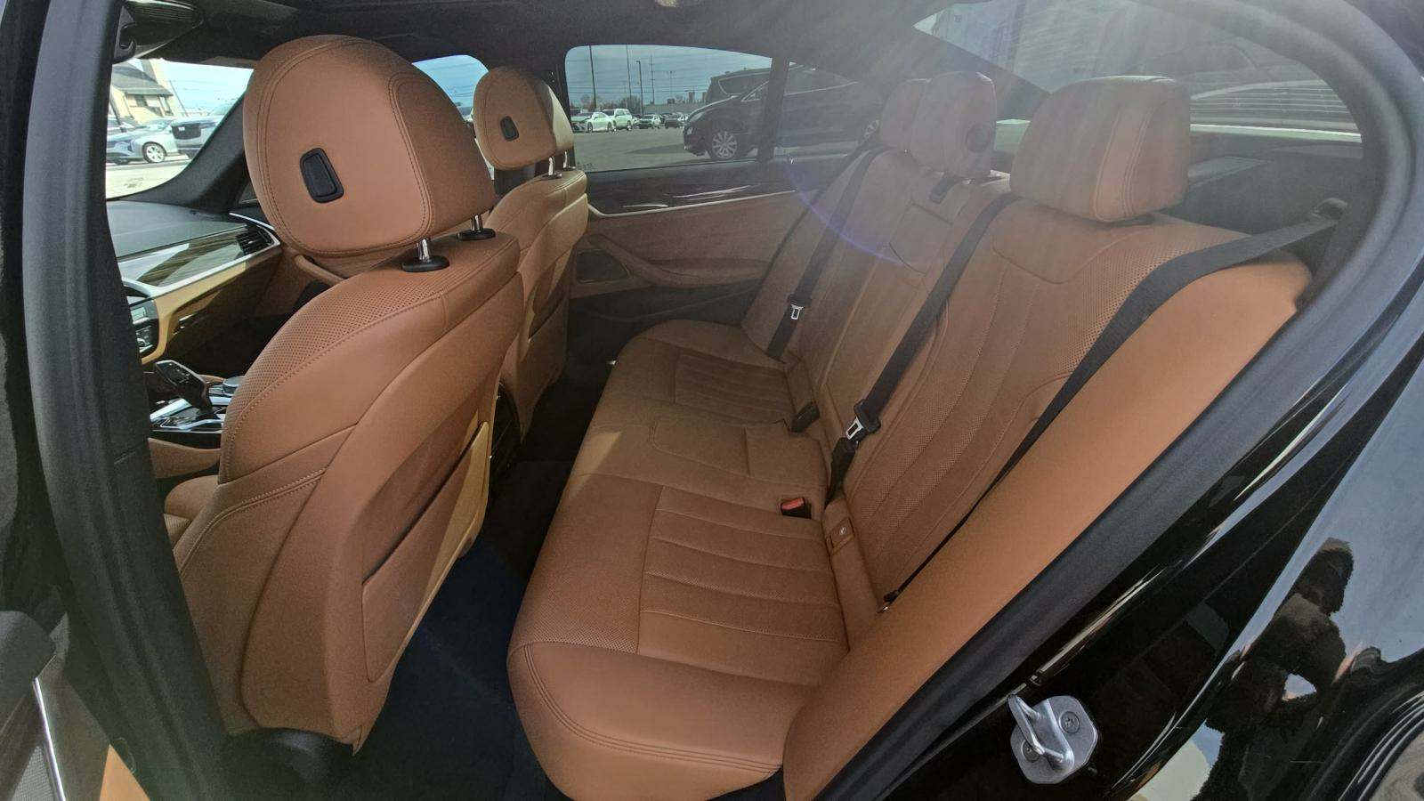 BMW 5 Series Sedan 540i M SPORT LINE снимка BMW 5 Series Sedan 540i M SPORT LINE