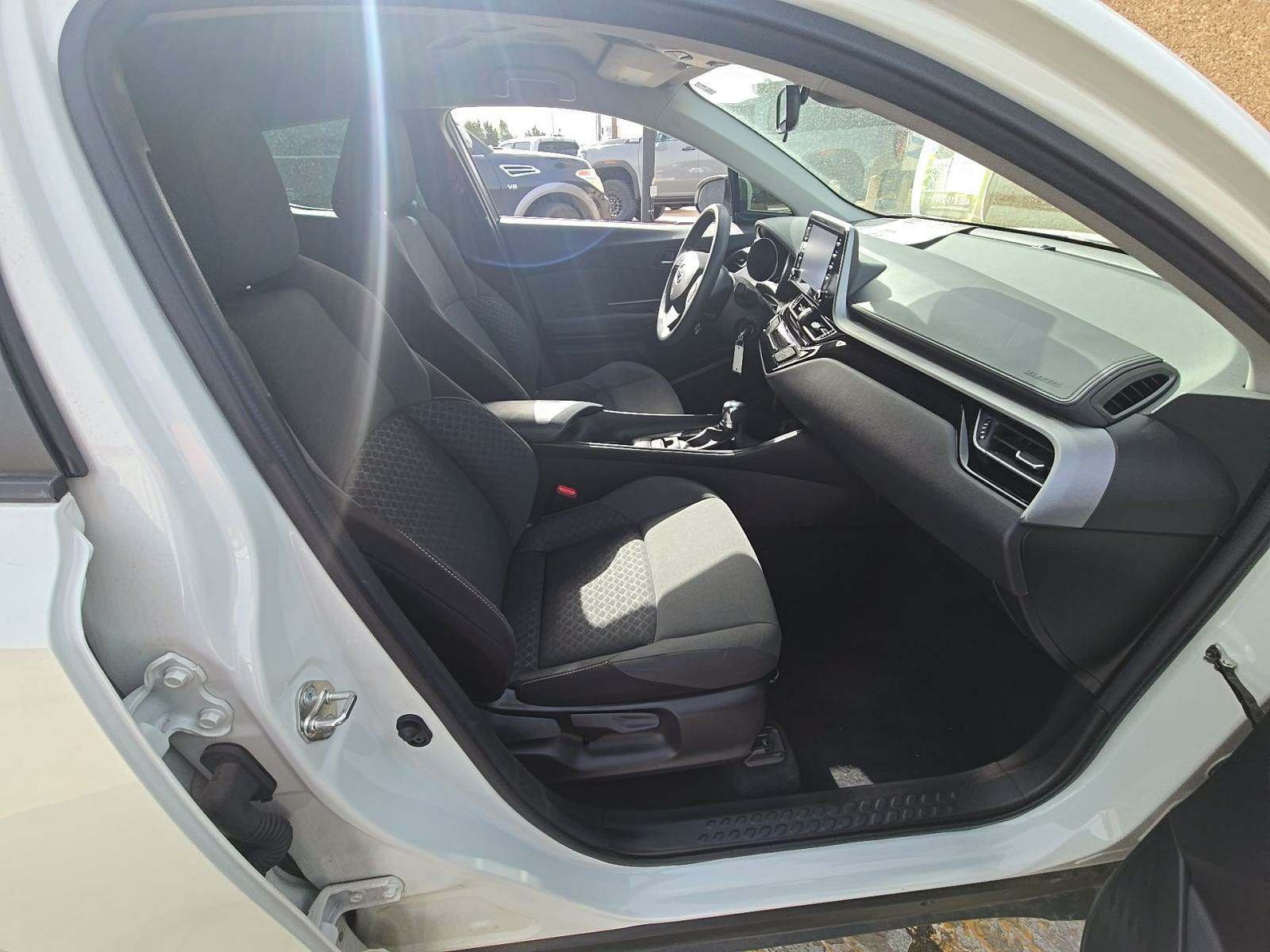 2021 Toyota C-HR LE FWD