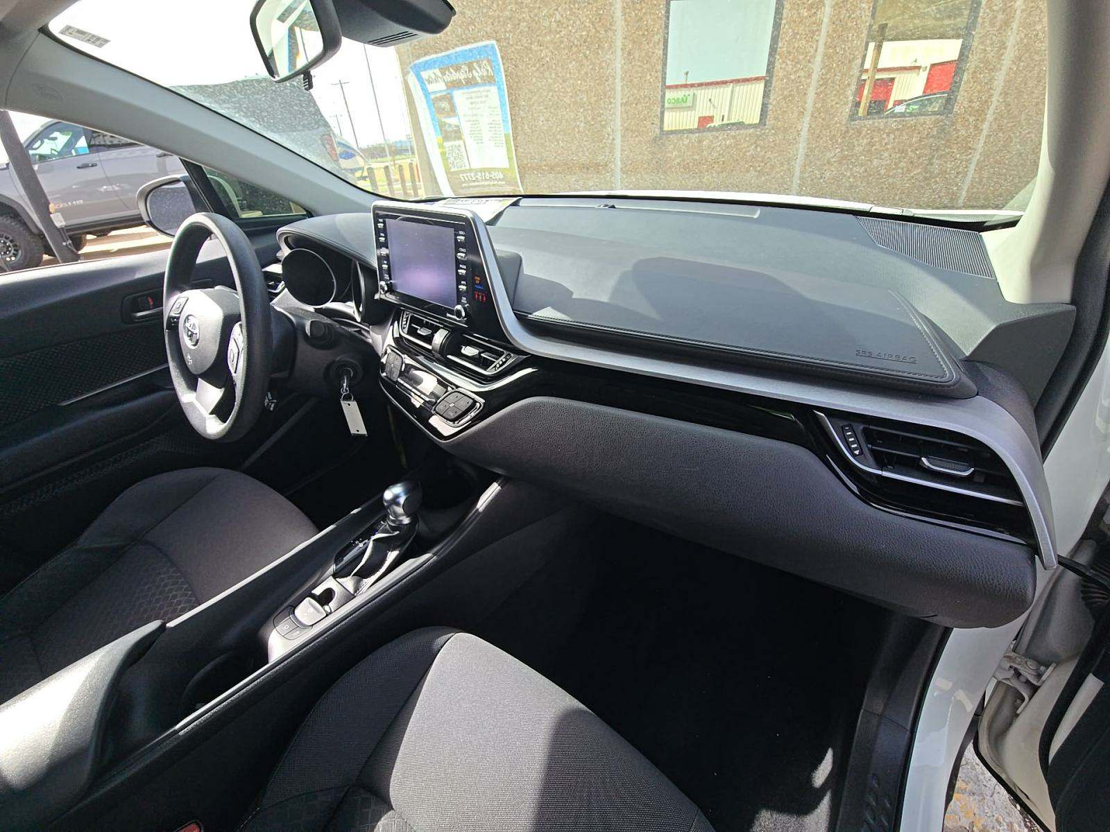 2021 Toyota C-HR LE FWD