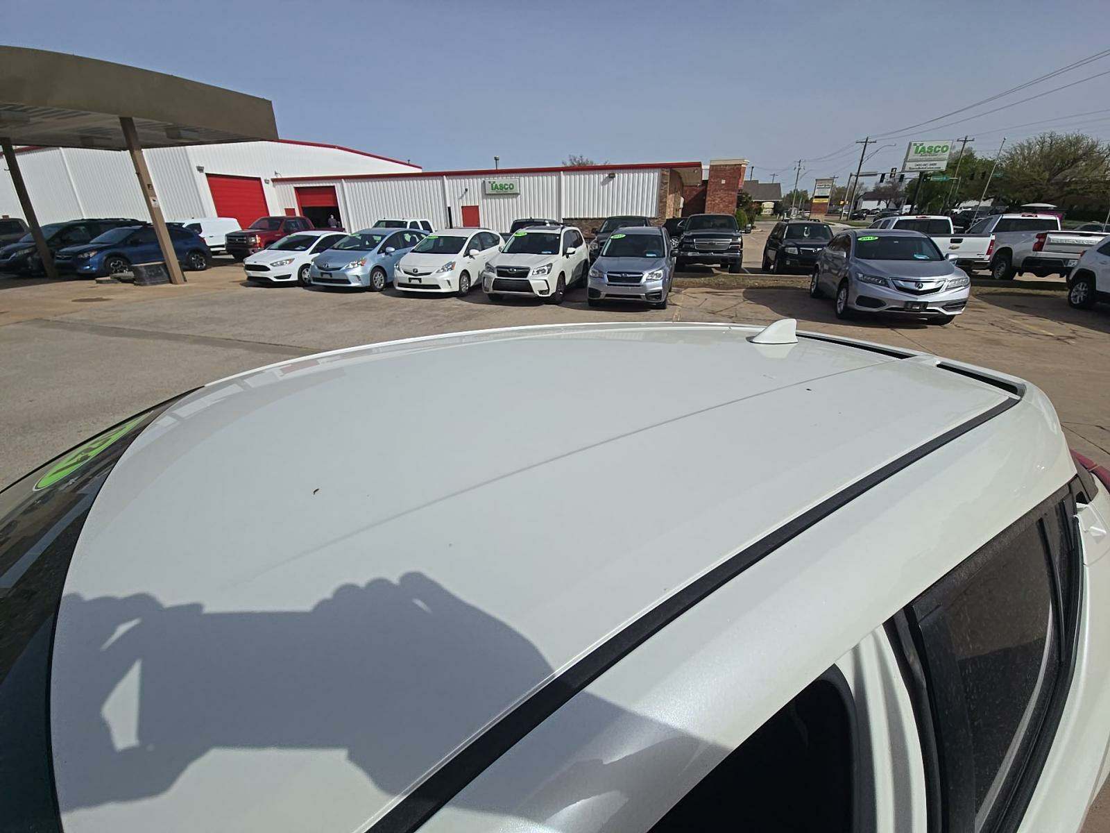 2021 Toyota C-HR LE FWD