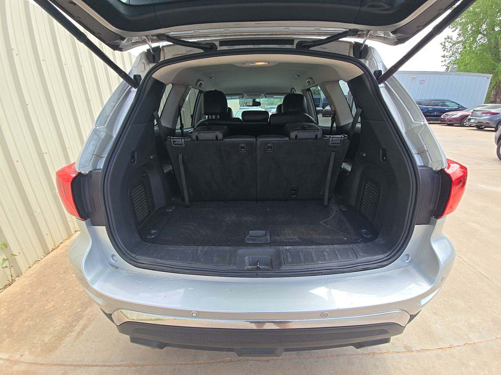 2017 Nissan Pathfinder SL FWD