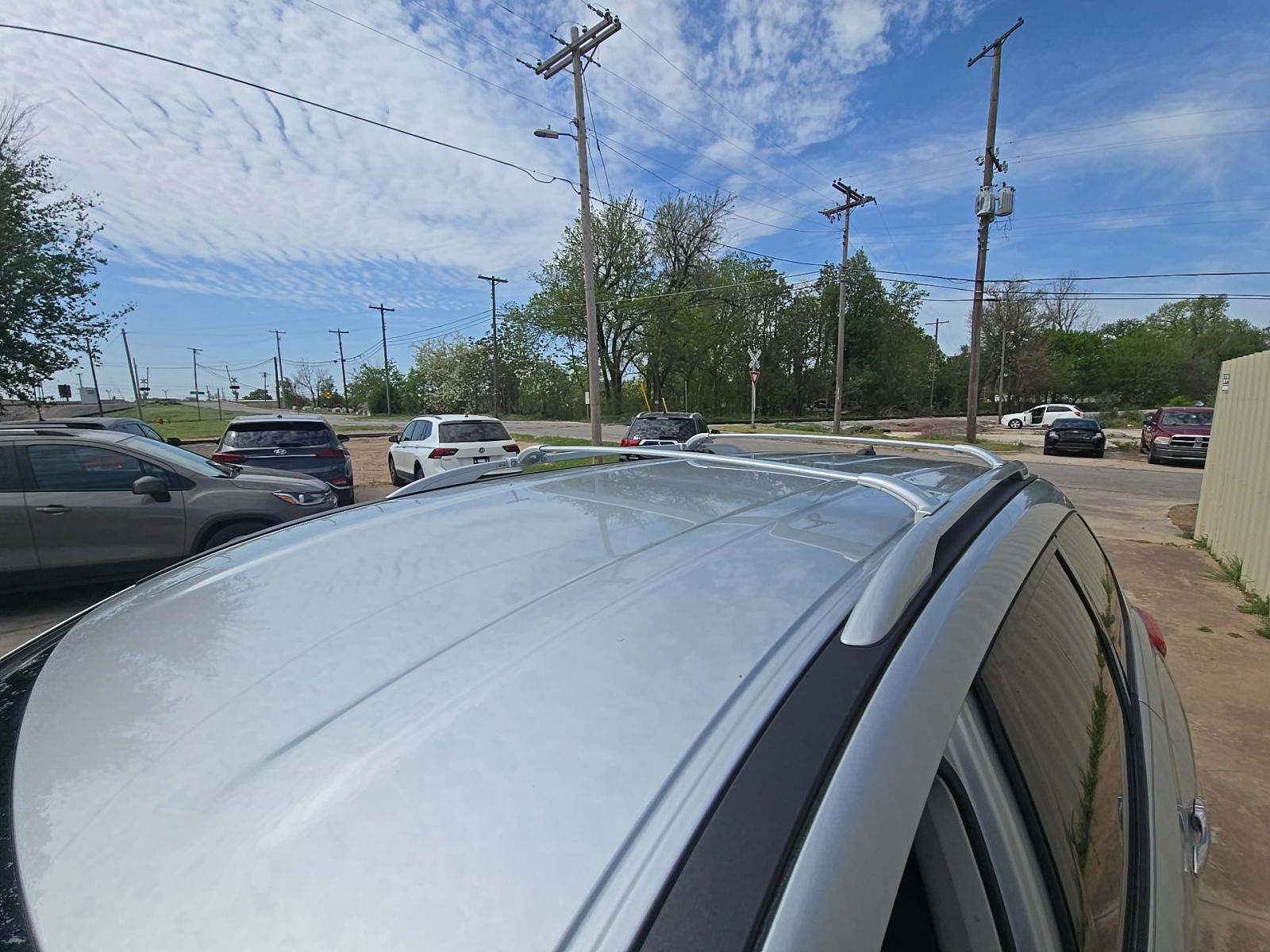 2017 Nissan Pathfinder SL FWD