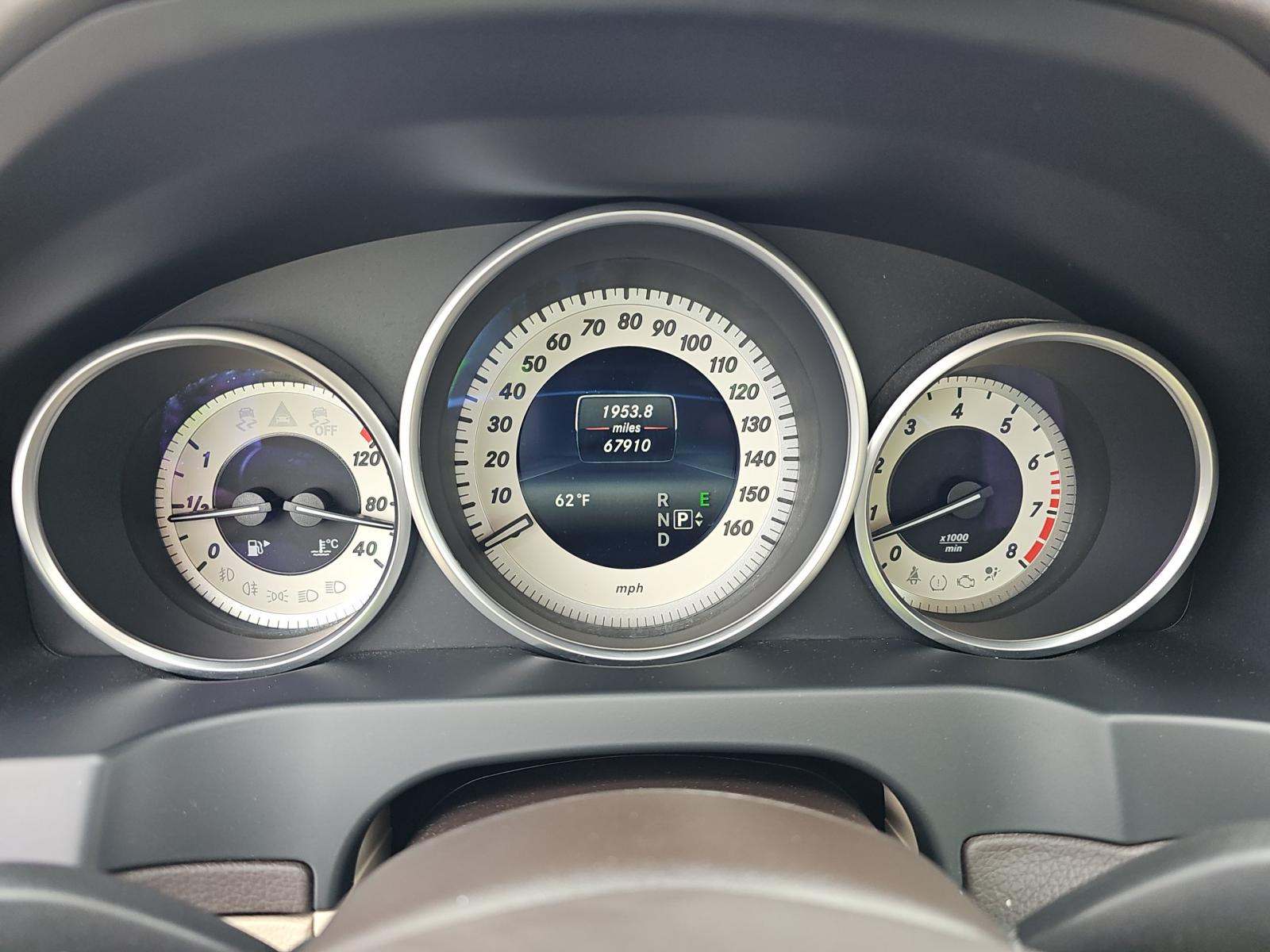 MERCEDES-BENZ E-CLASS - 5