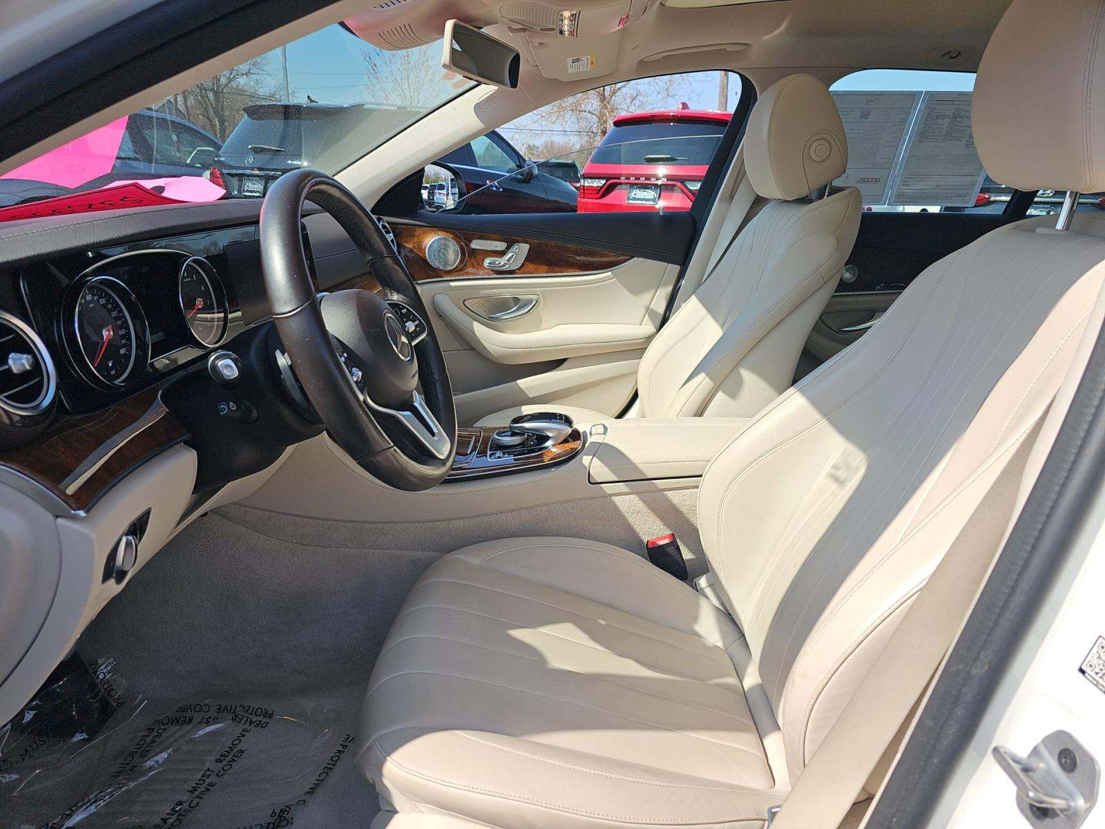 MERCEDES-BENZ E-CLASS - 2