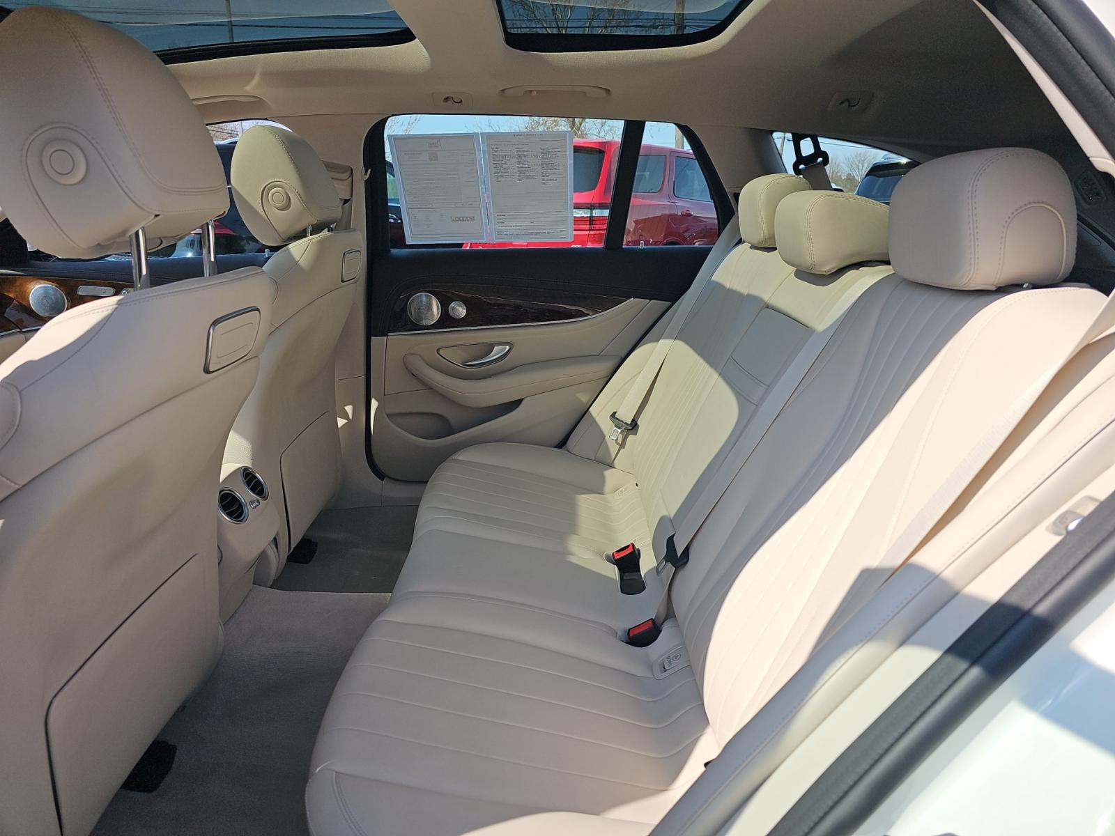 MERCEDES-BENZ E-CLASS - 9