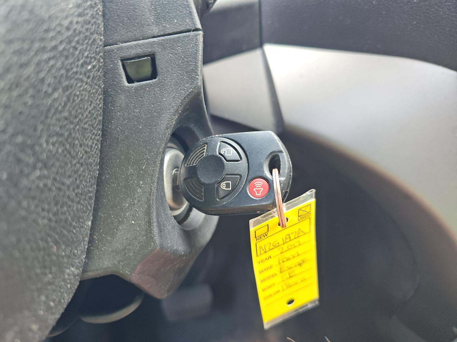 FORD ESCAPE - 8