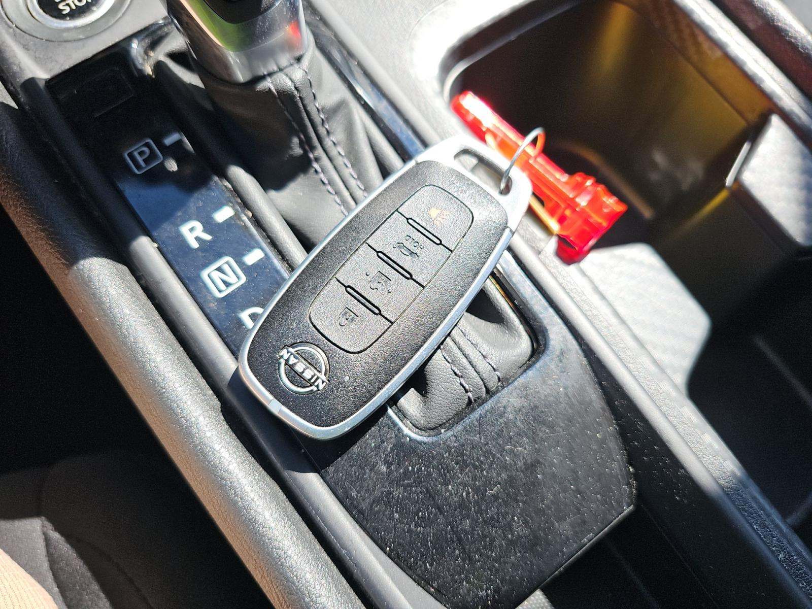 NISSAN SENTRA - 8