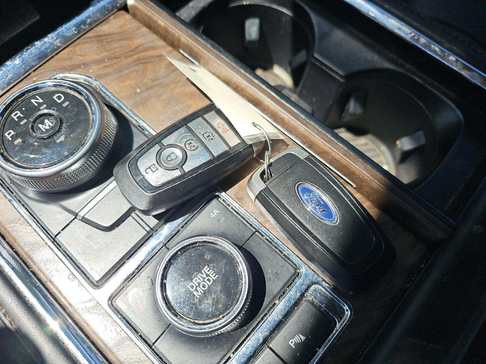 FORD EXPEDITION - 8