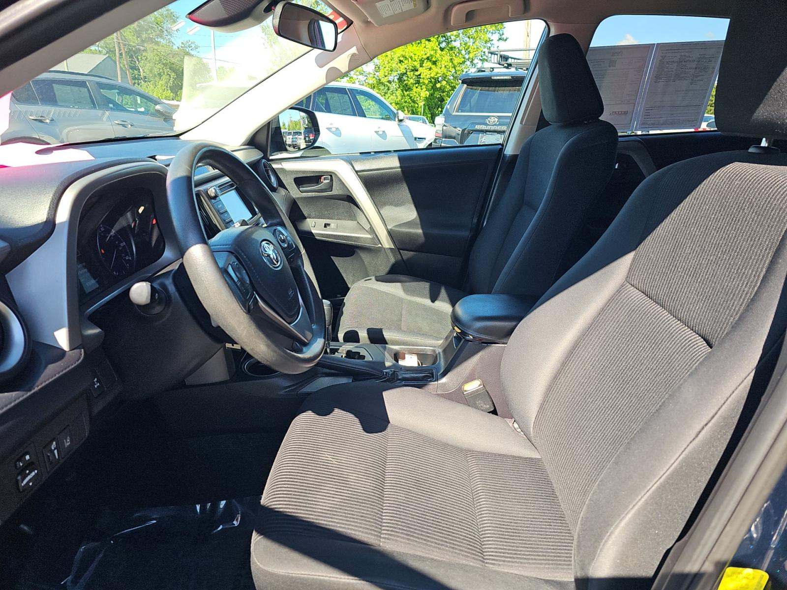 2018 Toyota RAV4 LE AWD