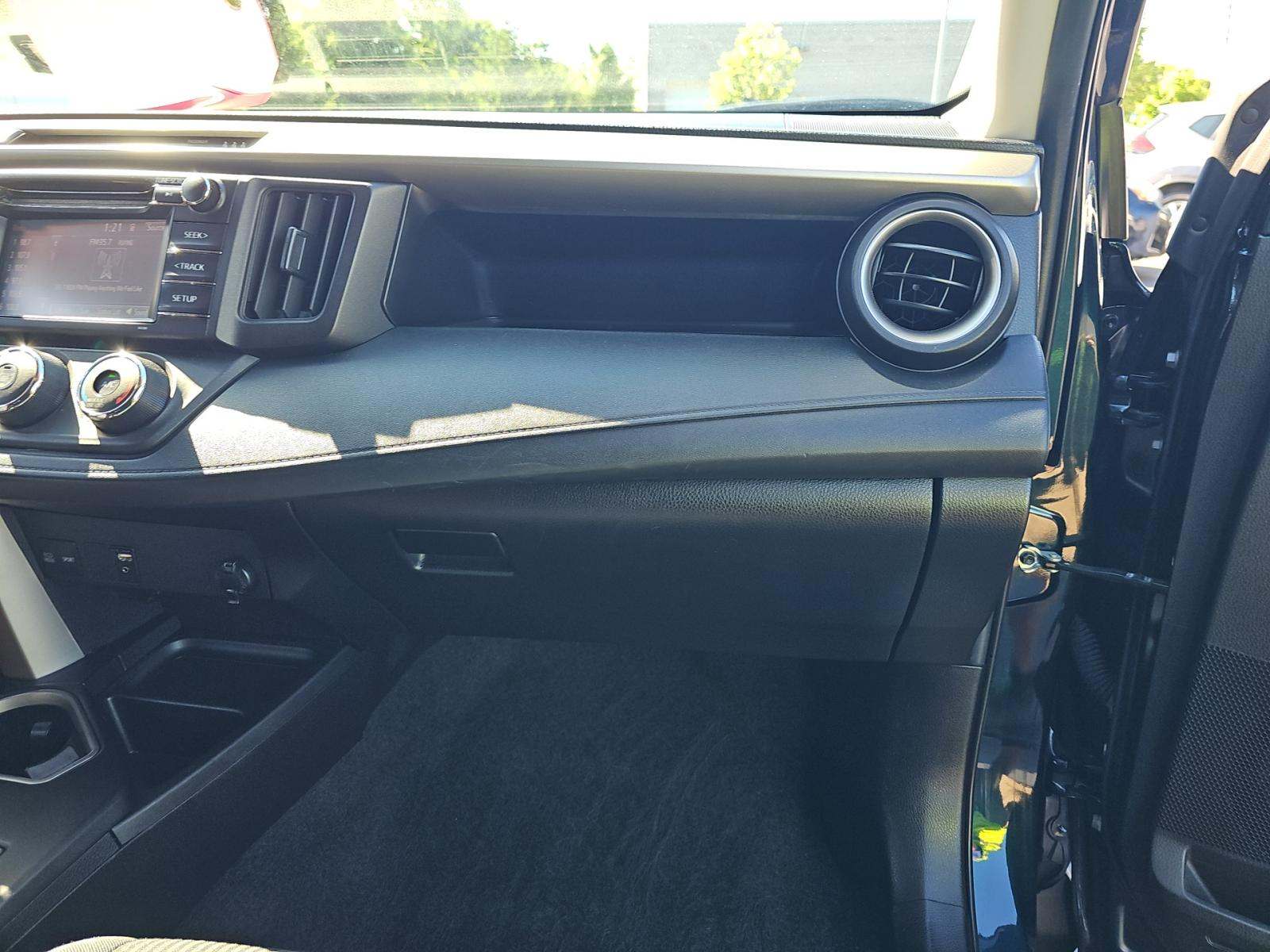 2018 Toyota RAV4 LE AWD