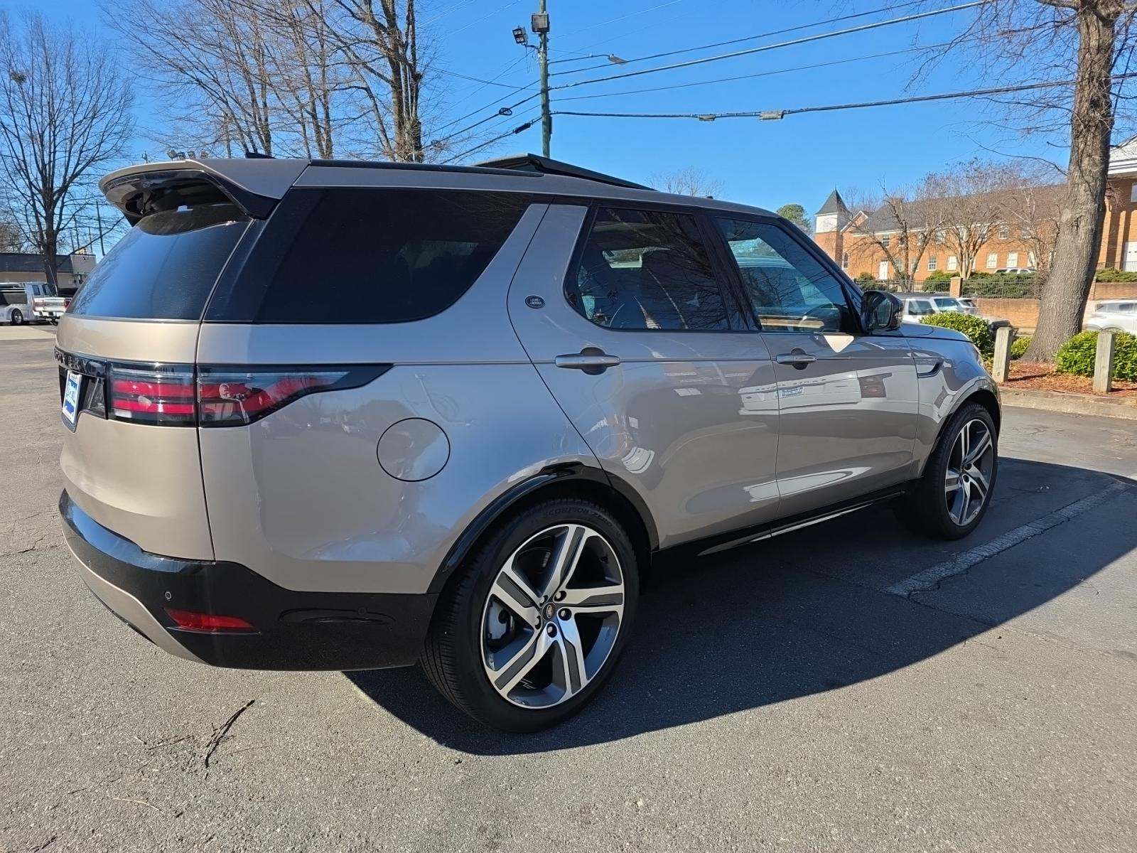 2023 Land Rover Discovery R-Dynamic HSE AWD