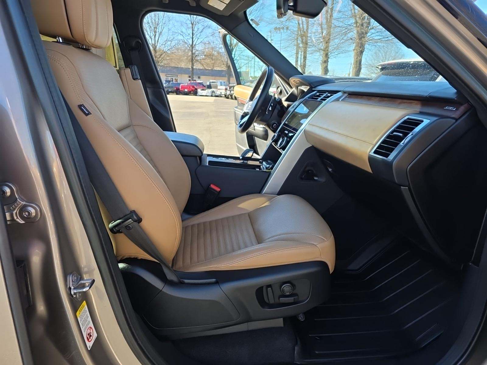 2023 Land Rover Discovery R-Dynamic HSE AWD