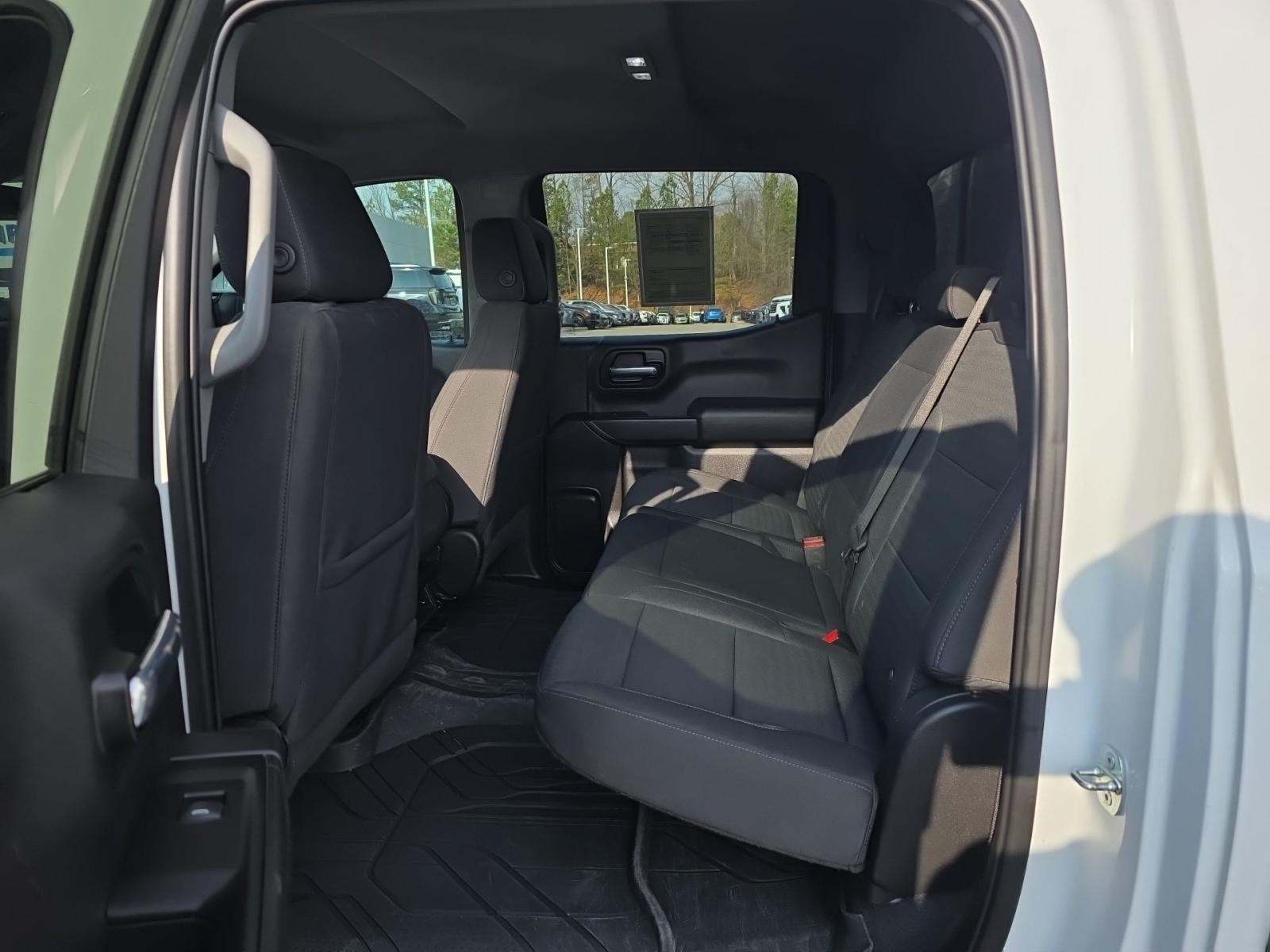 2023 Chevrolet Silverado 1500 Custom AWD