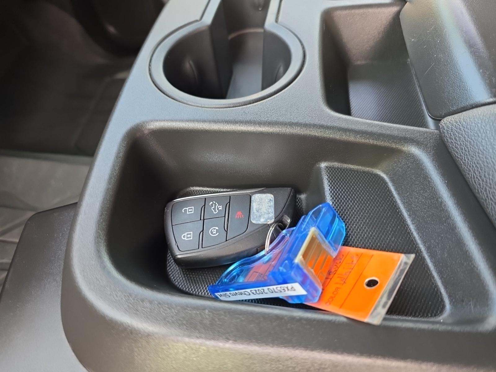 2023 Chevrolet Silverado 1500 Custom AWD