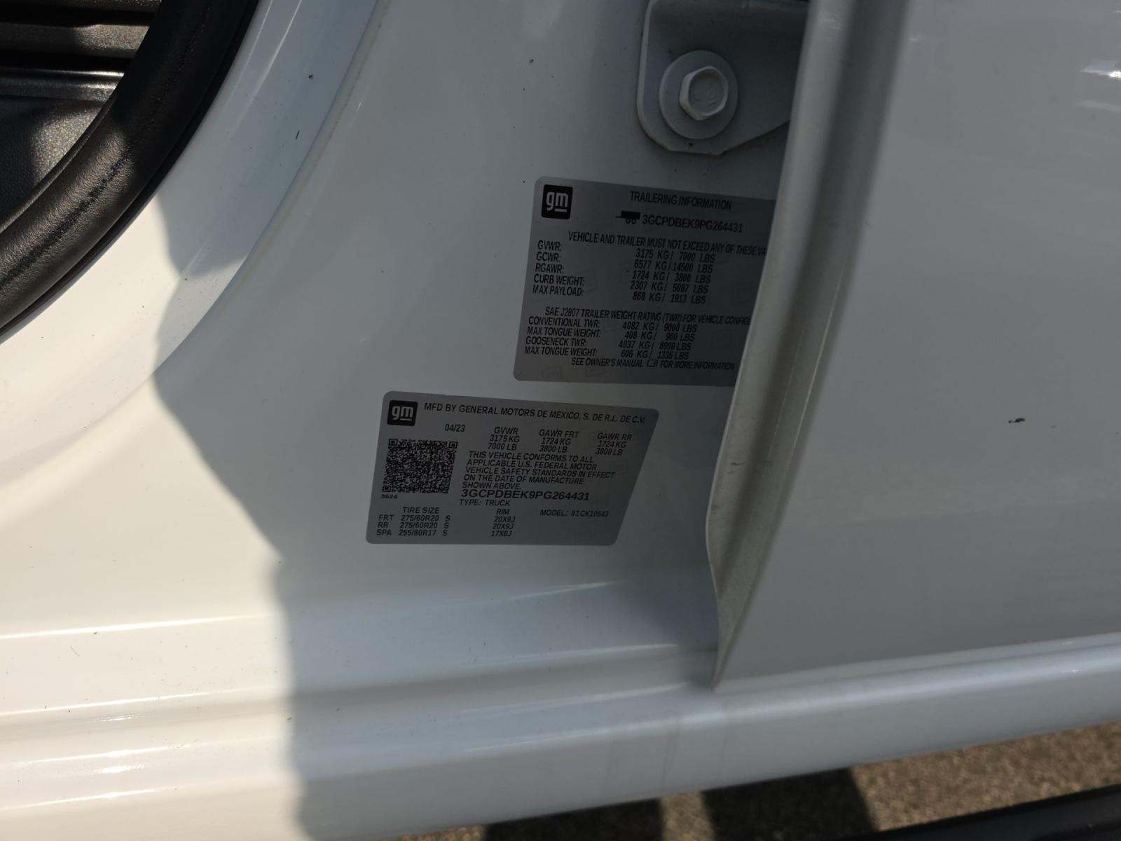 2023 Chevrolet Silverado 1500 Custom AWD