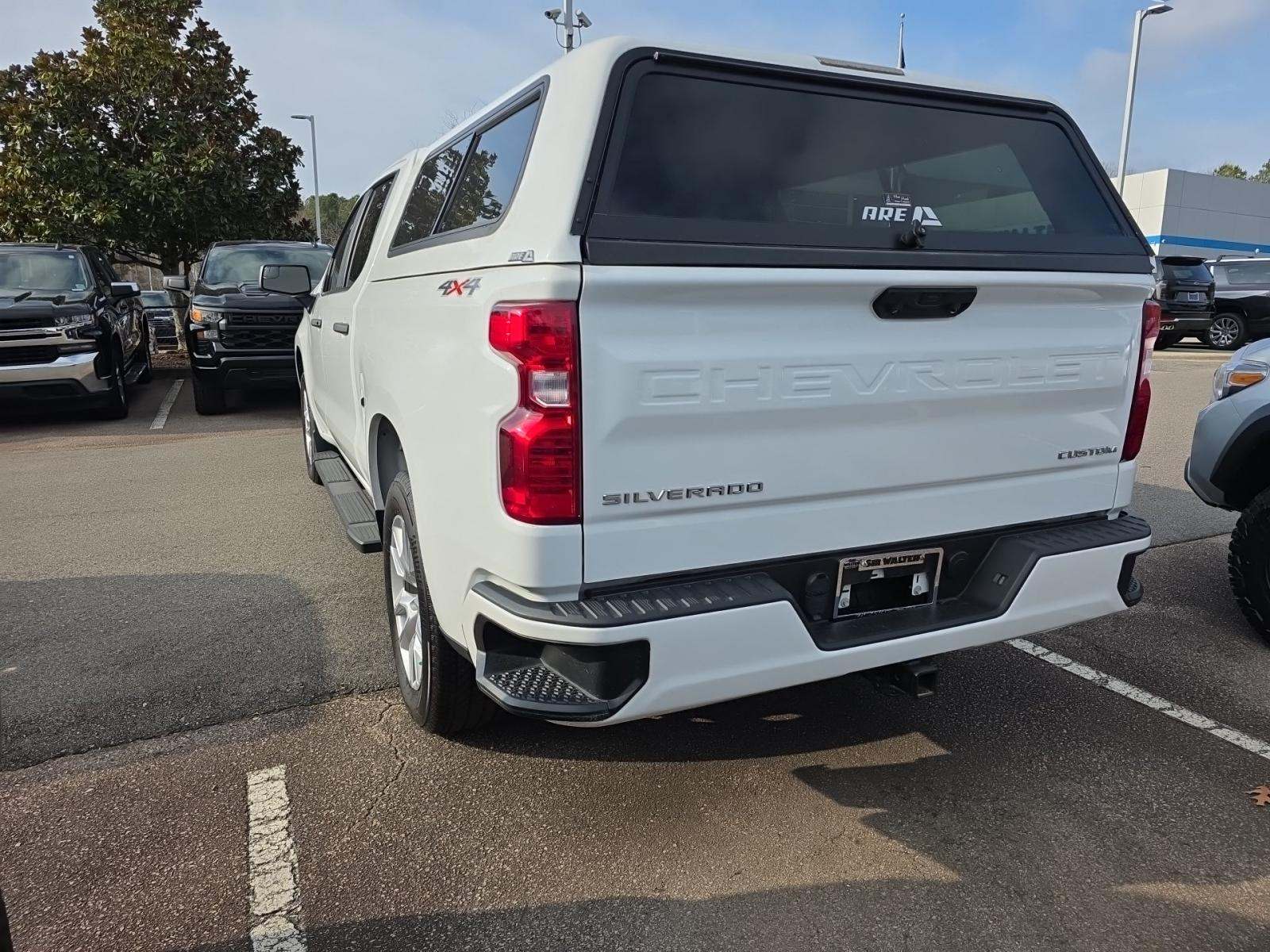 2023 Chevrolet Silverado 1500 Custom AWD