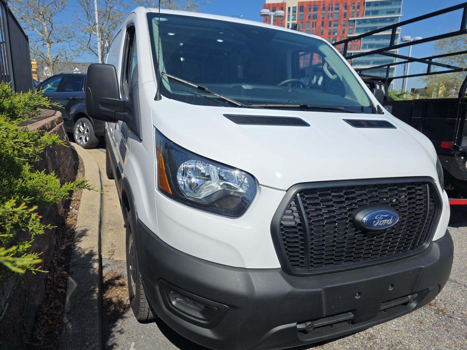 FORD TRANSIT 350 - 4