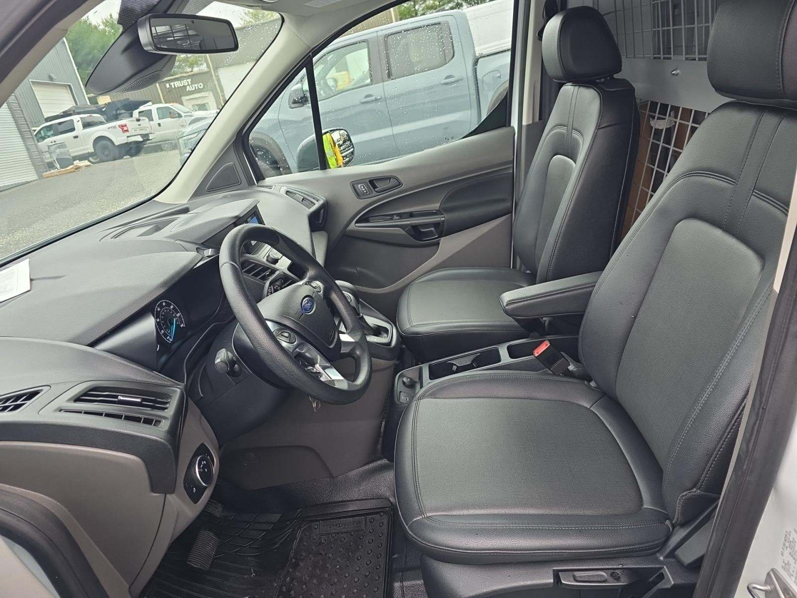 FORD TRANSIT CONNECT - 6