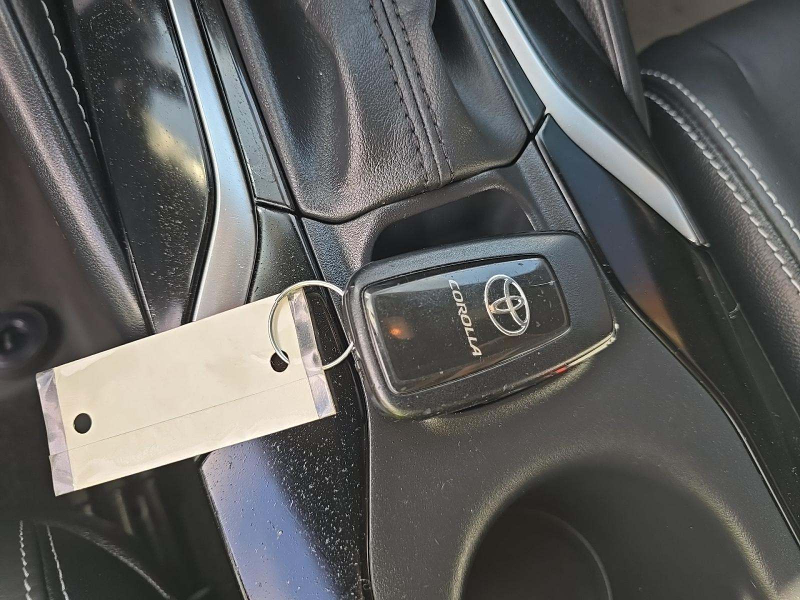 2022 Toyota Corolla XSE FWD