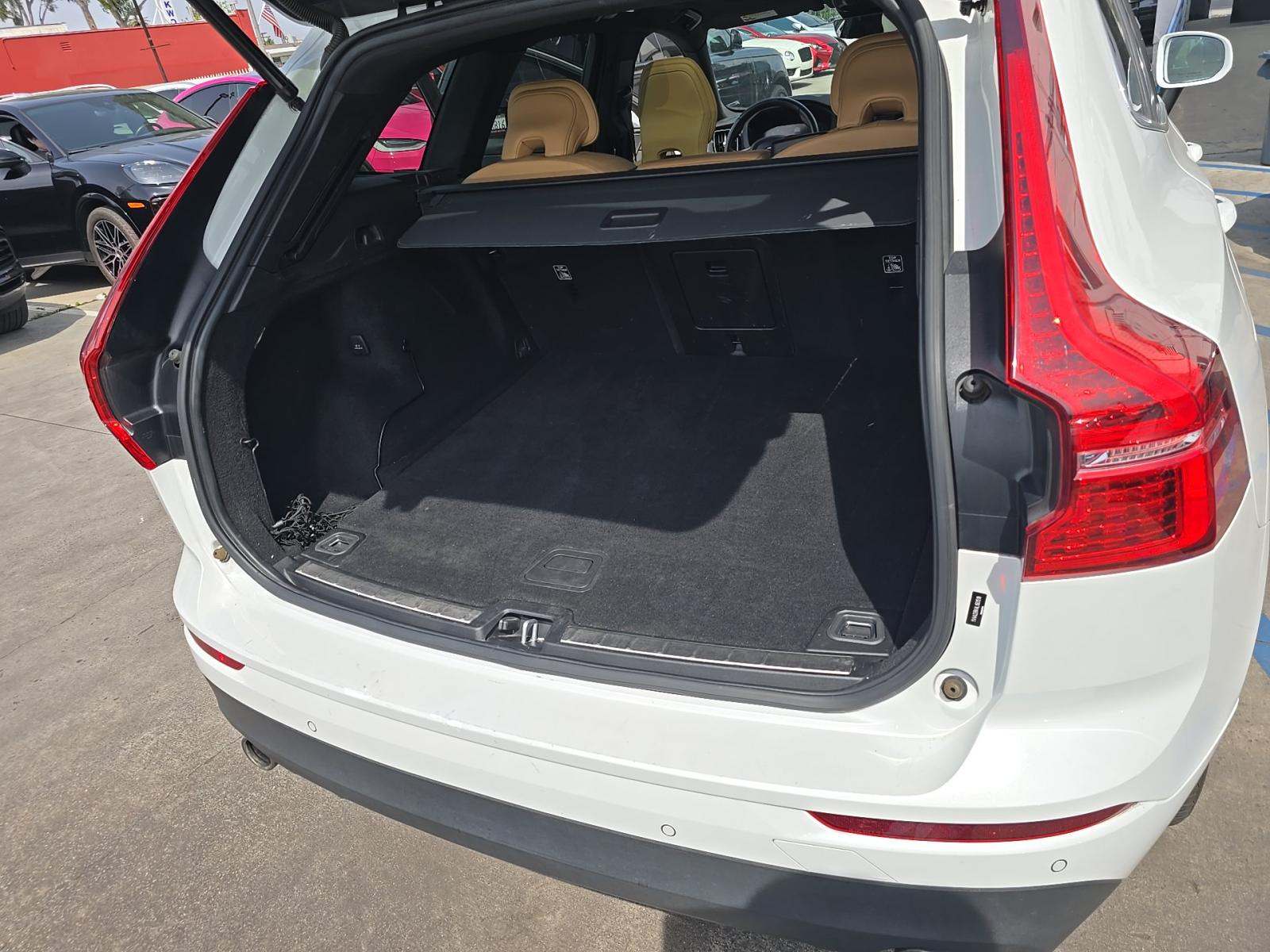 2020 Volvo XC60 T6 Momentum AWD