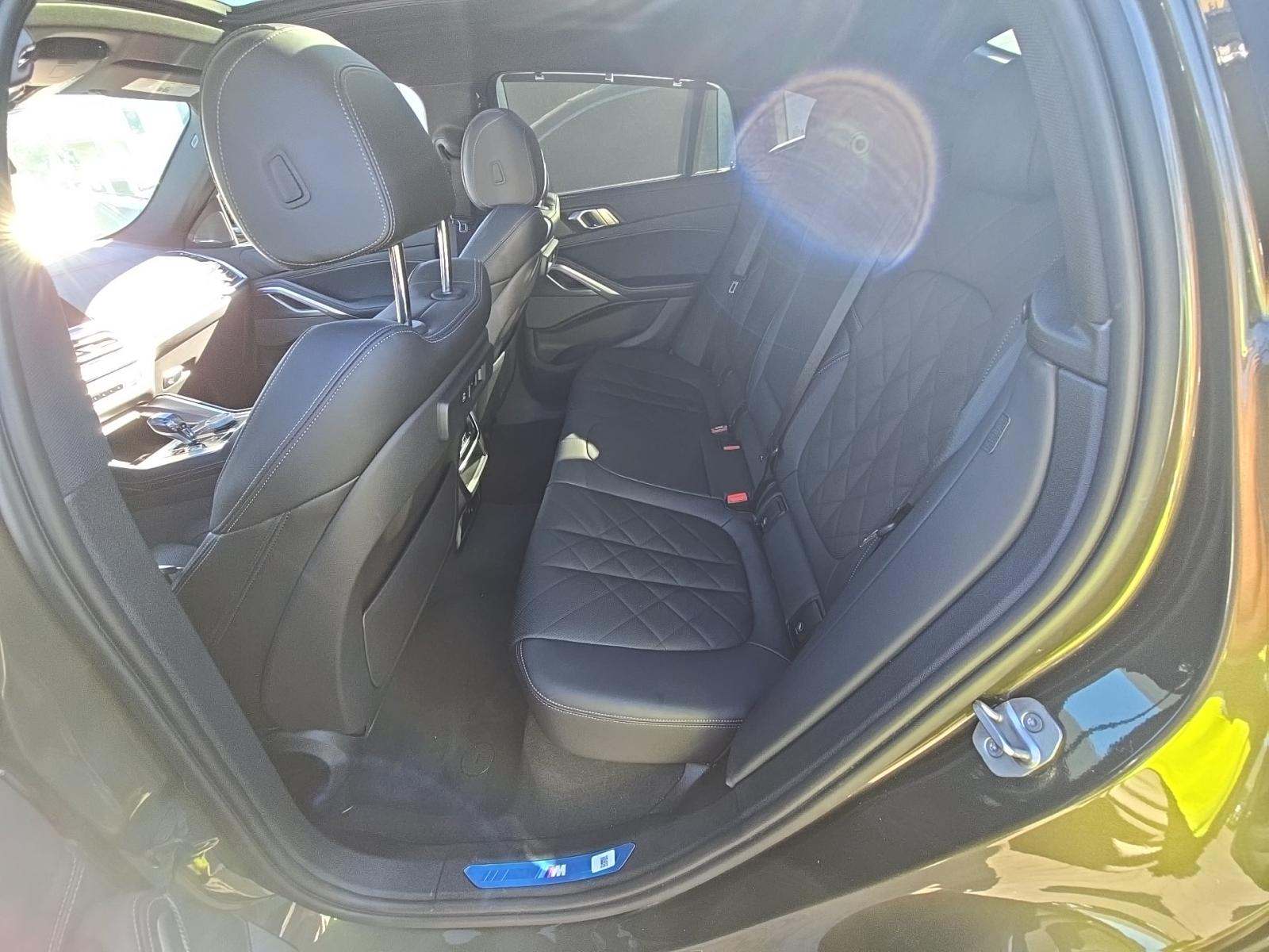 2023 BMW X6 xDrive40i AWD