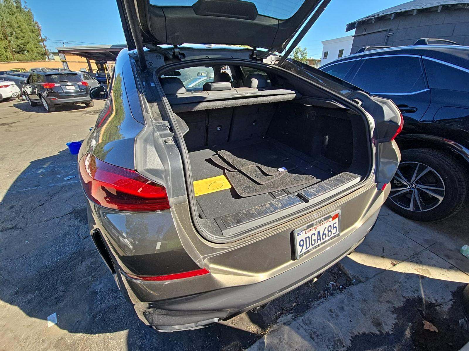 2023 BMW X6 xDrive40i AWD