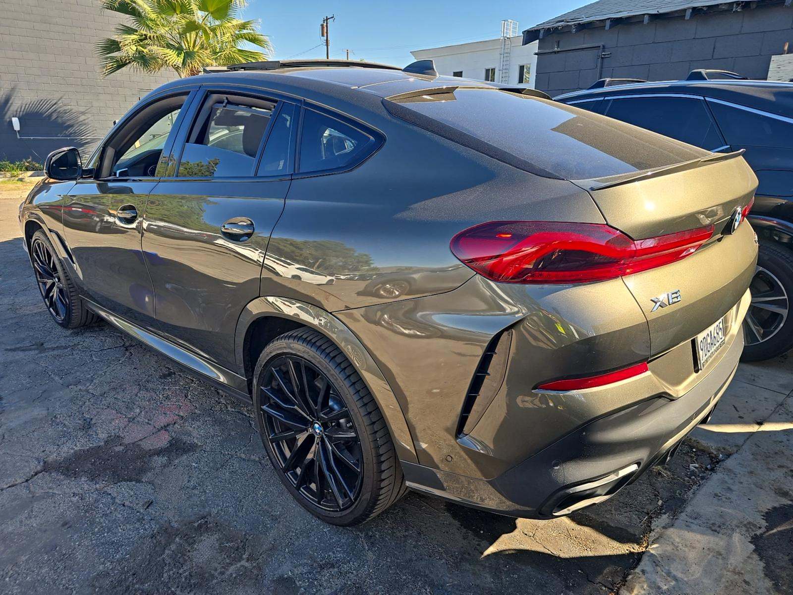 2023 BMW X6 xDrive40i AWD
