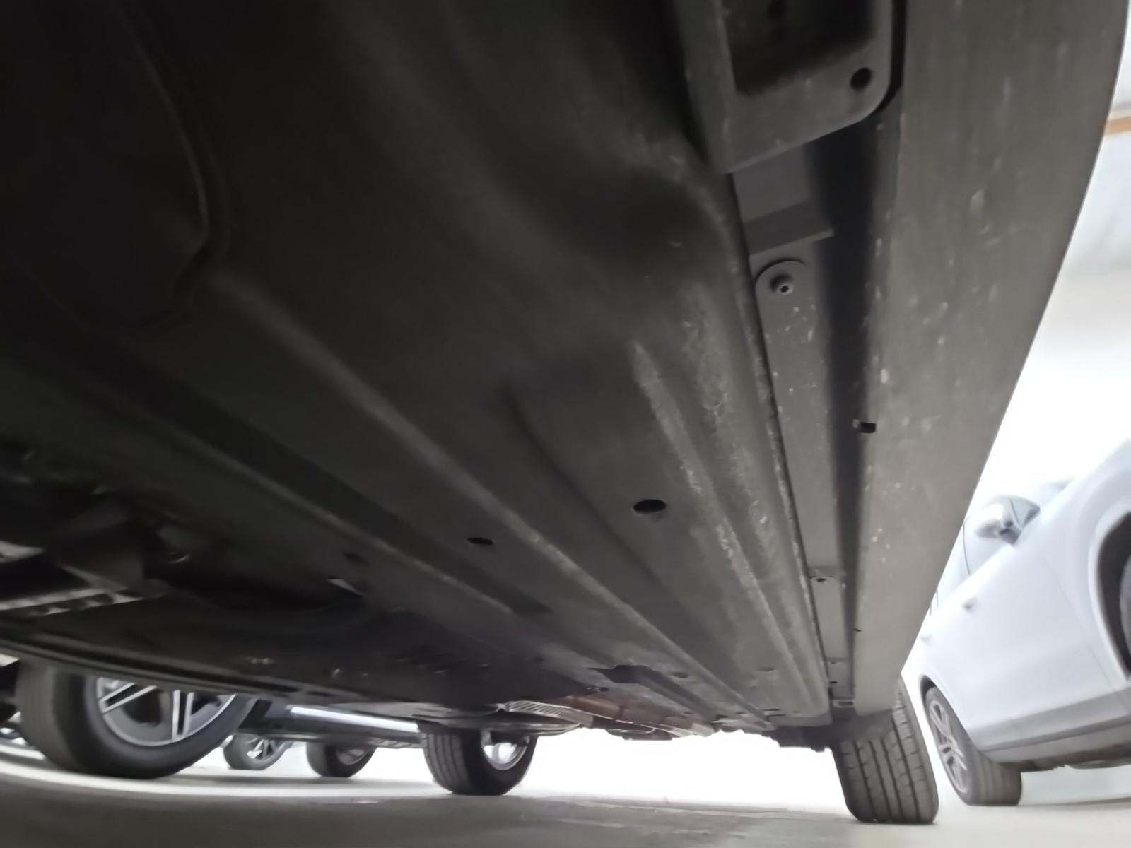 2023 Porsche Macan Base AWD