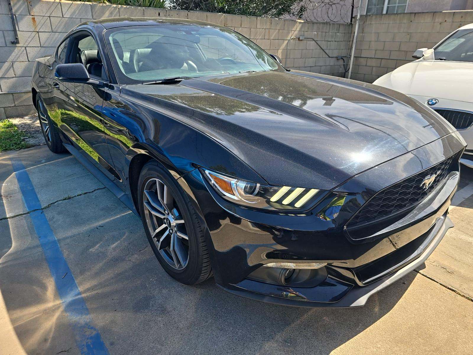 2017 Ford Mustang EcoBoost Premium RWD