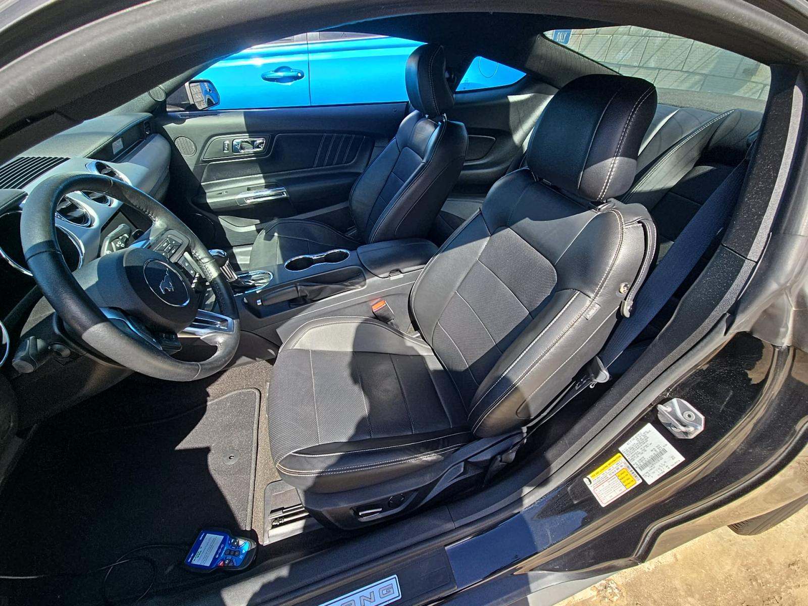 2017 Ford Mustang EcoBoost Premium RWD