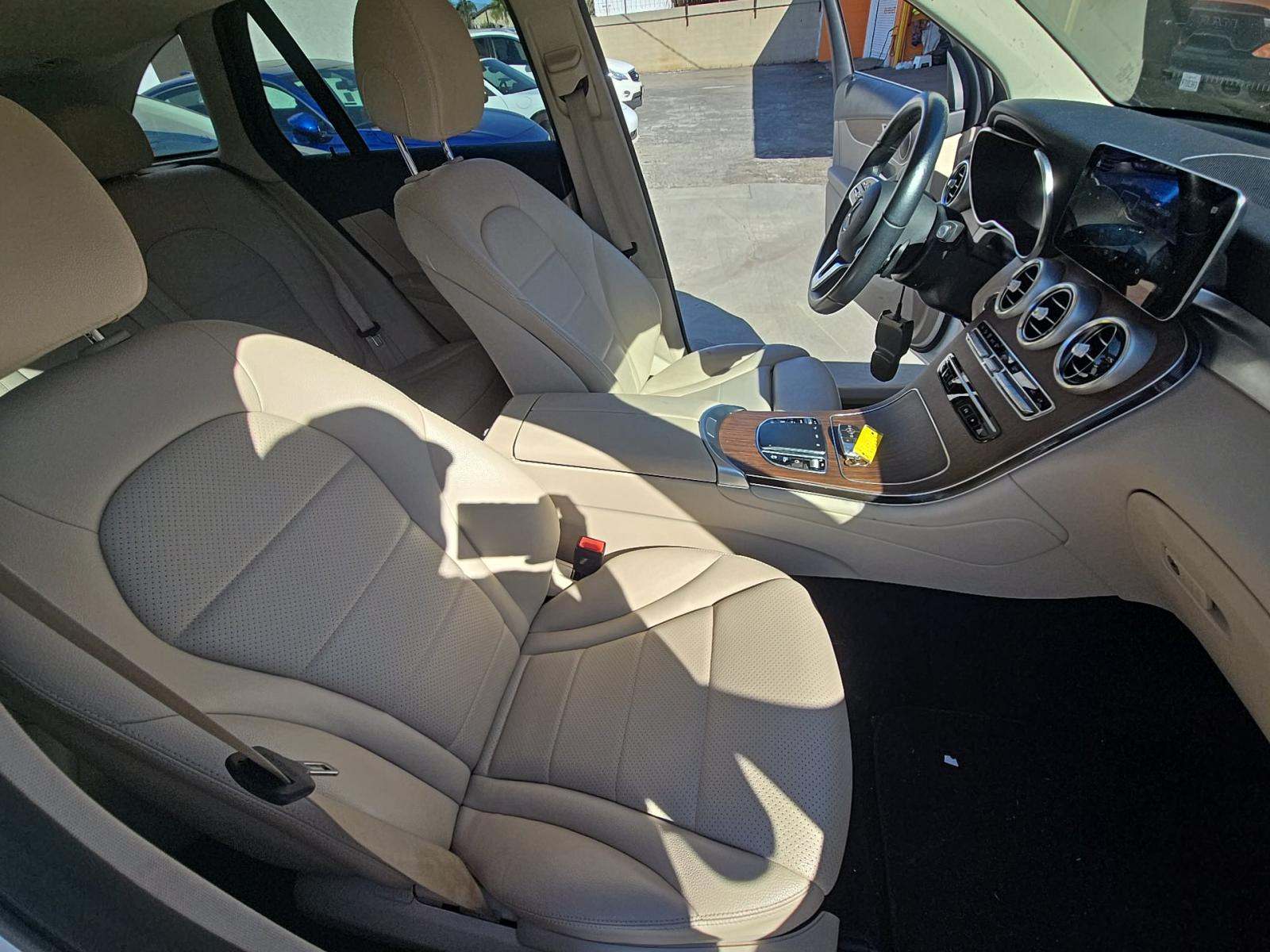 2022 Mercedes-Benz GLC GLC 300 RWD