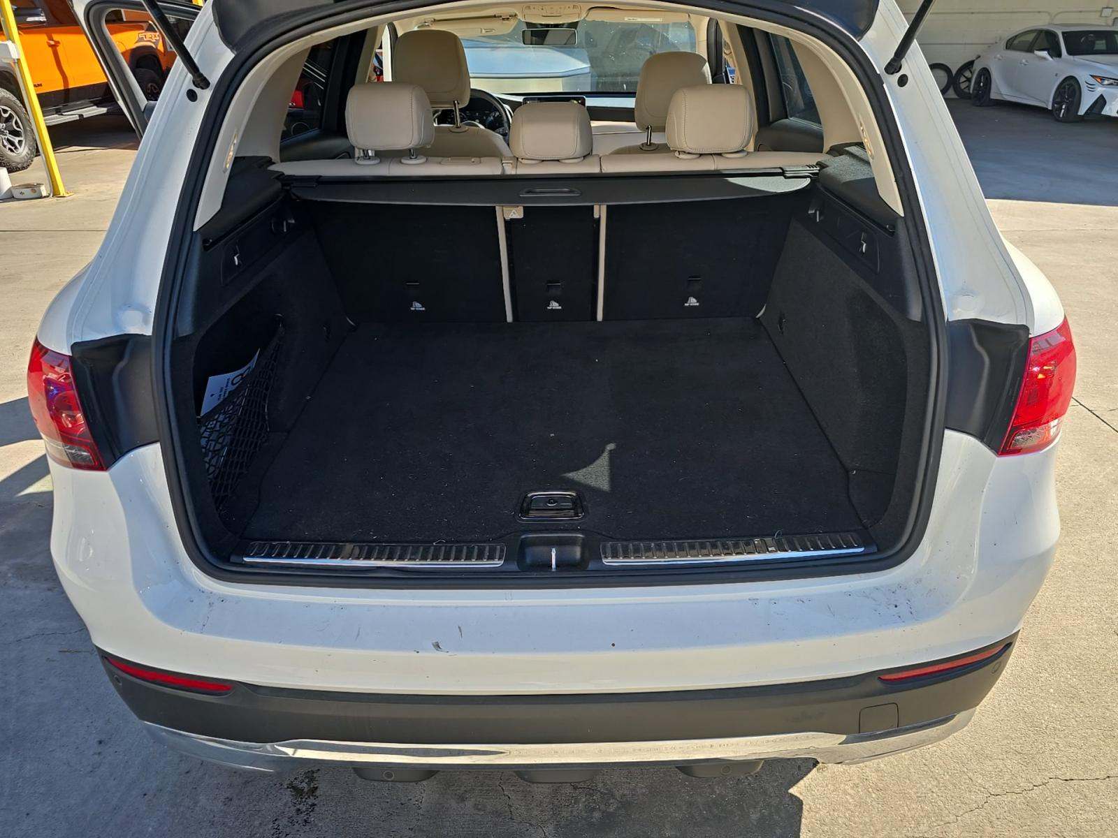 2022 Mercedes-Benz GLC GLC 300 RWD