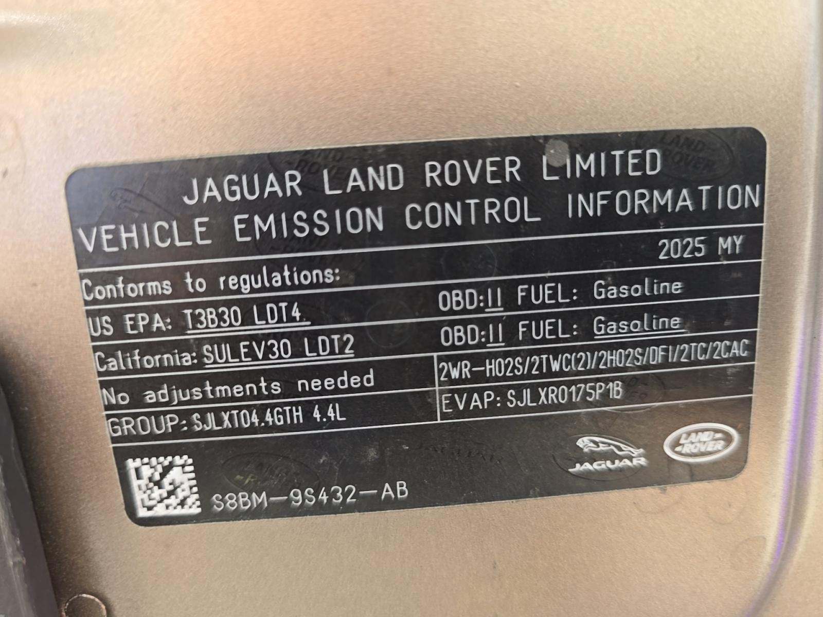 2025 Land Rover Defender 110 OCTA AWD